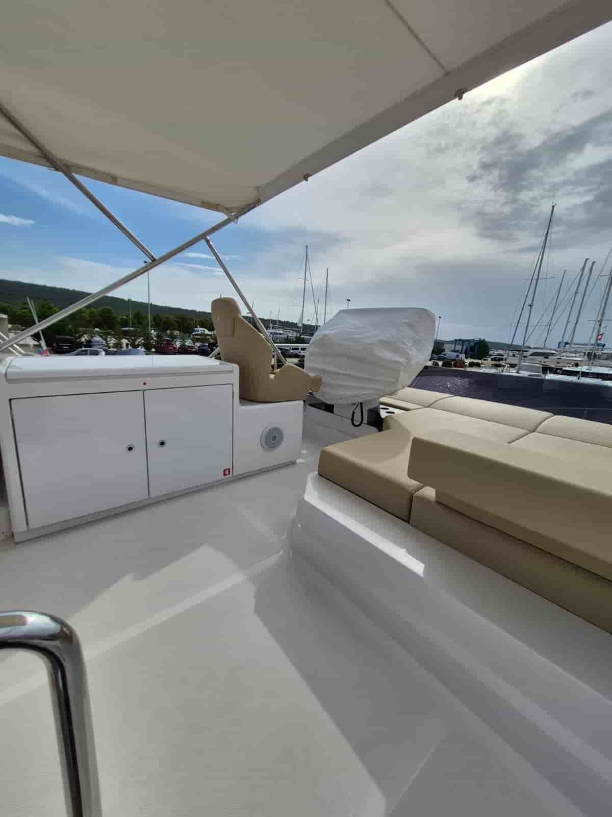 Ferretti 500 - View 9