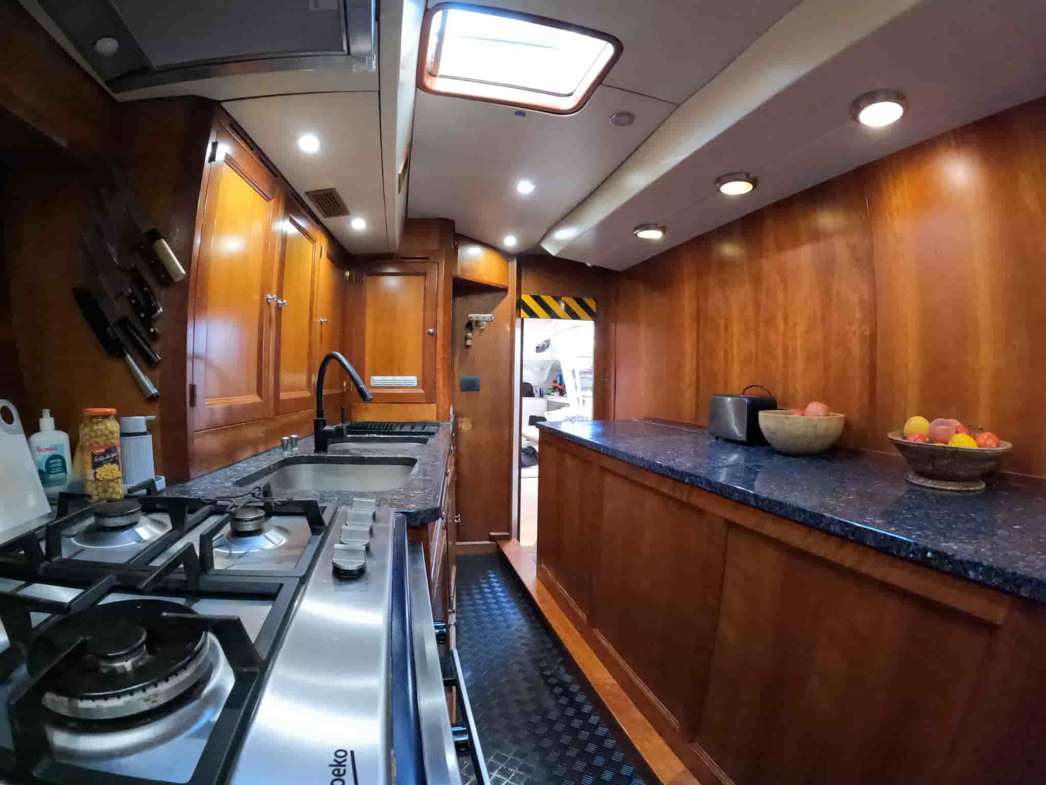 JMV Industries 100 - View 12