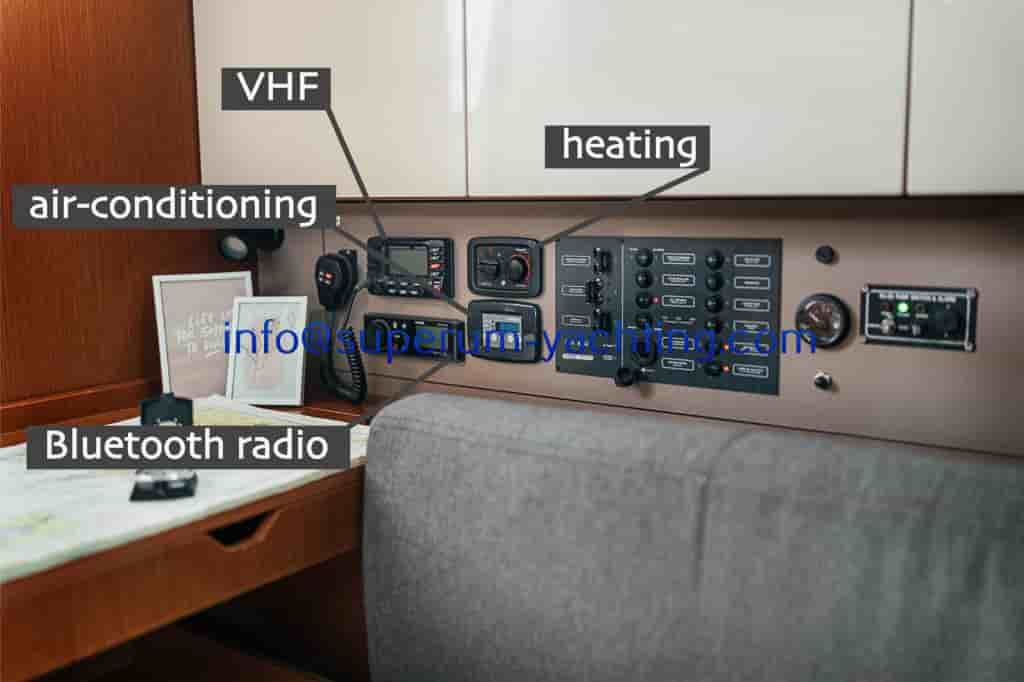 Beneteau Oceanis 38 - View 10