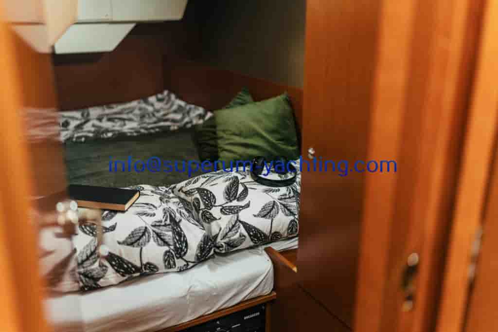 Beneteau Oceanis 38 - View 19