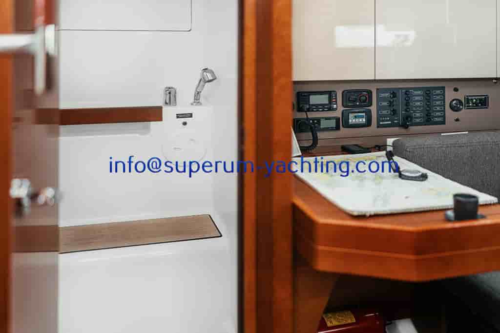 Beneteau Oceanis 38 - View 21