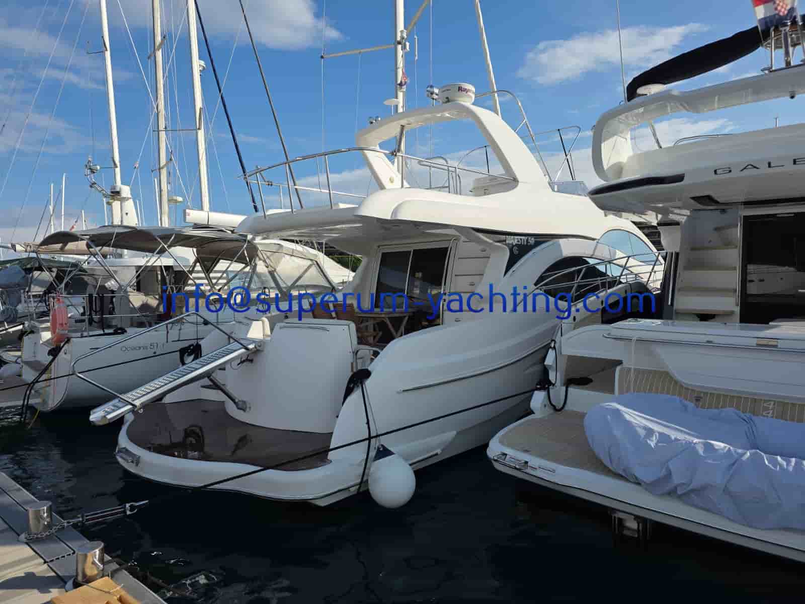 Gulf Craft Majesty 50 - View 2
