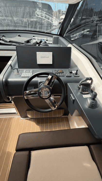 Bavaria SR36HT - View 6