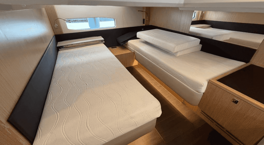 Bavaria SR36HT - View 9