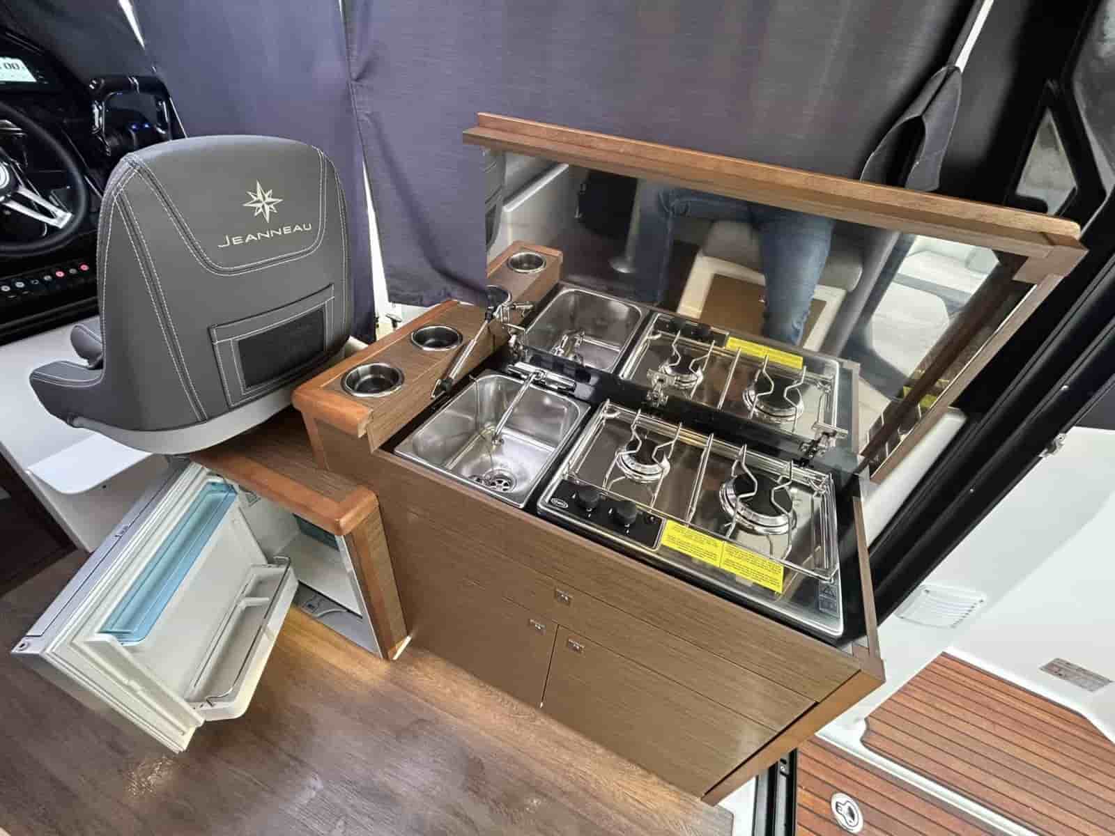 Jeanneau Merry Fisher 895 - View 10