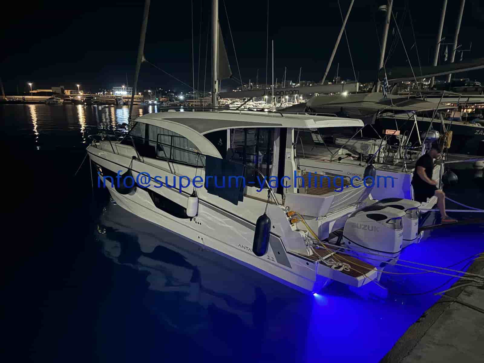 Beneteau Antares 11 OB - View 4