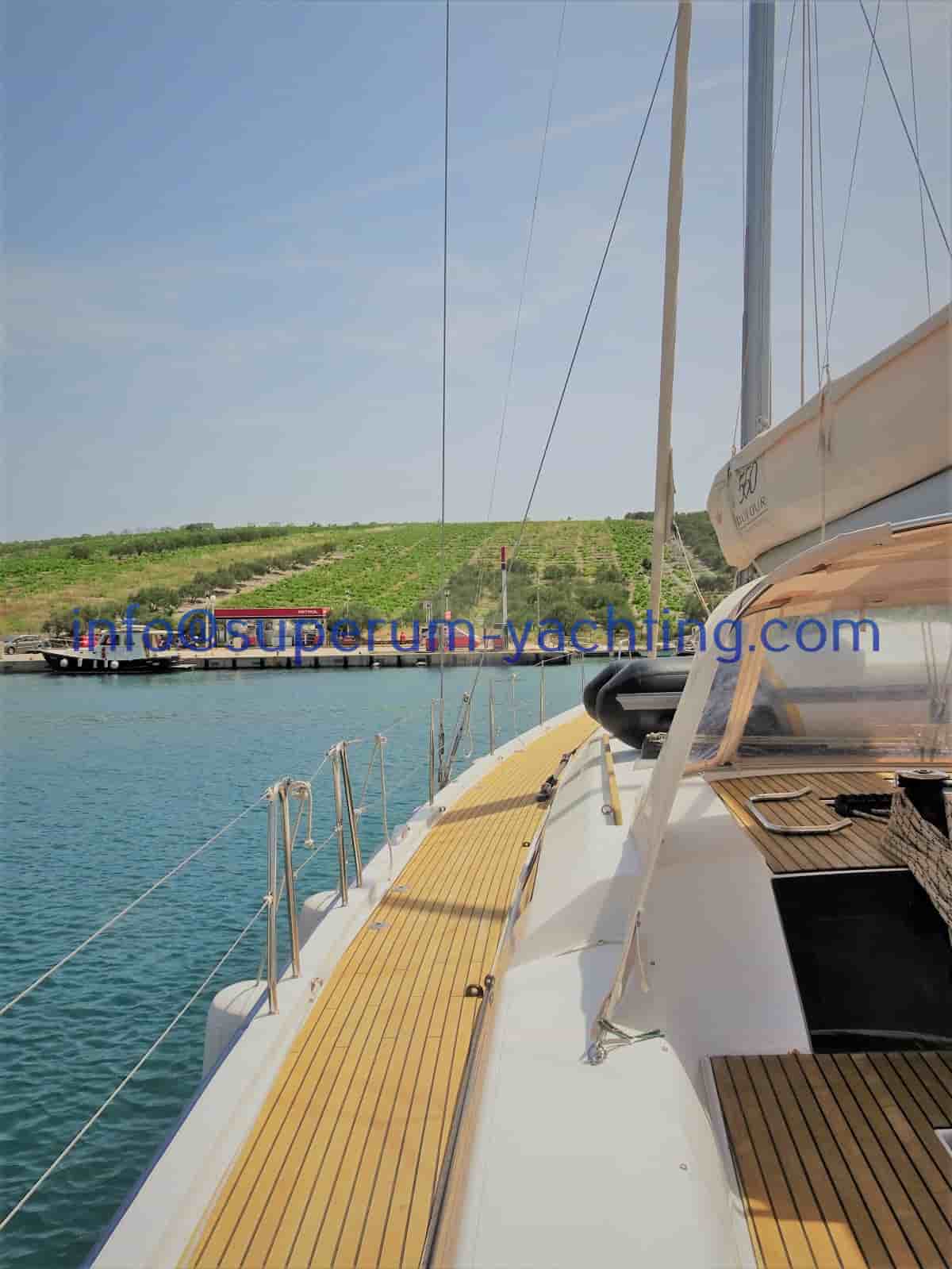 Dufour 560 Grand Large - View 11