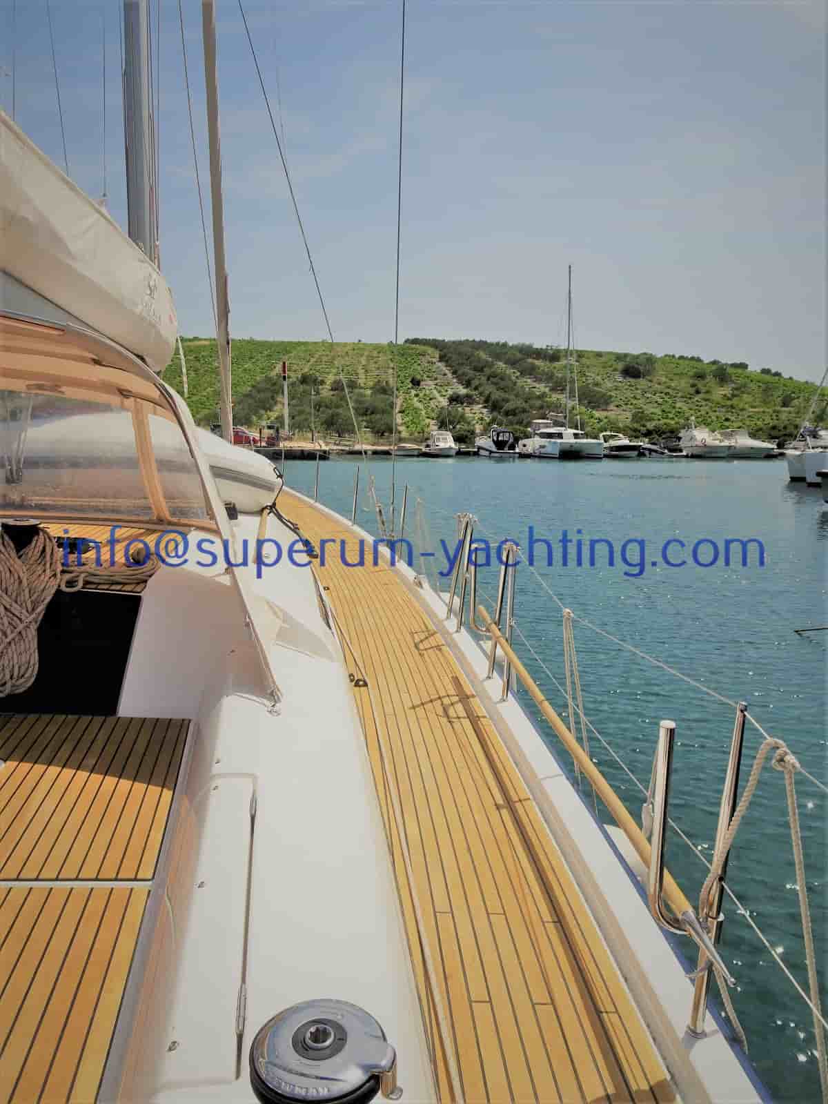 Dufour 560 Grand Large - View 12