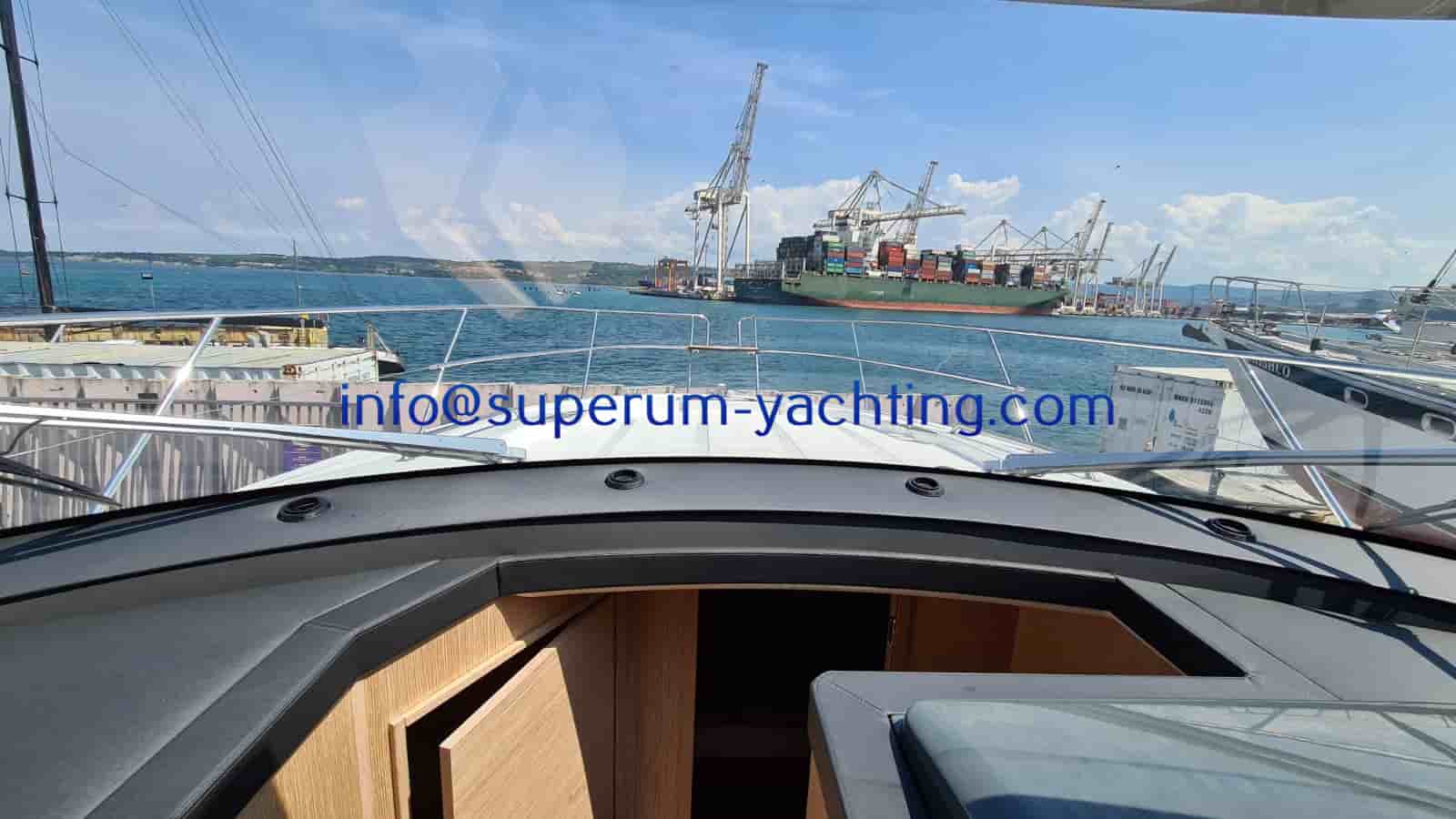 Bavaria R40 Coupe - View 10