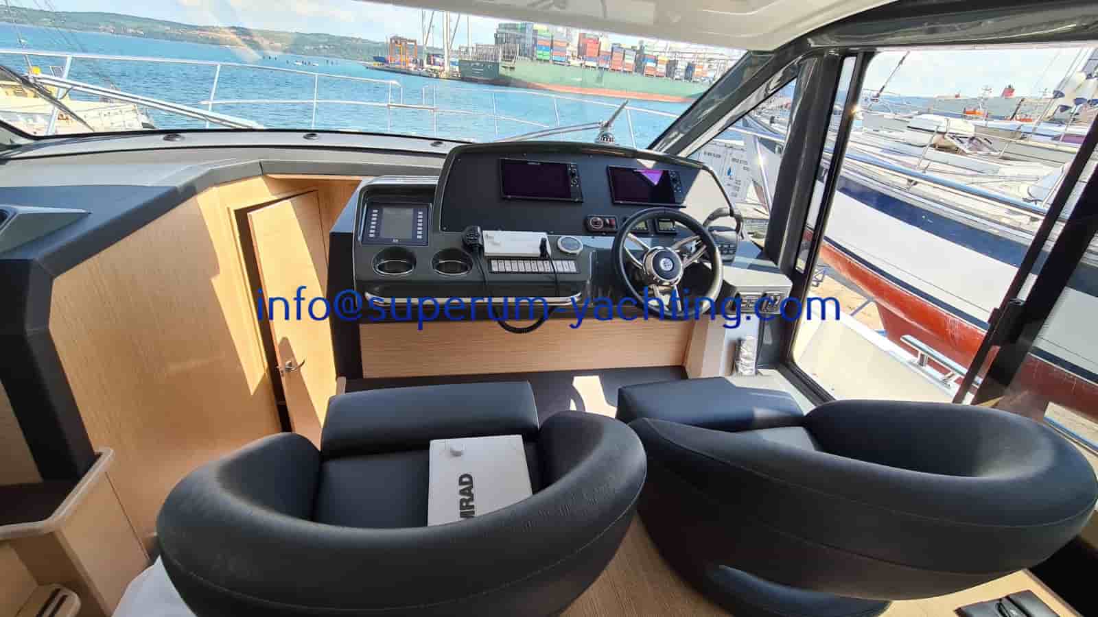 Bavaria R40 Coupe - View 11