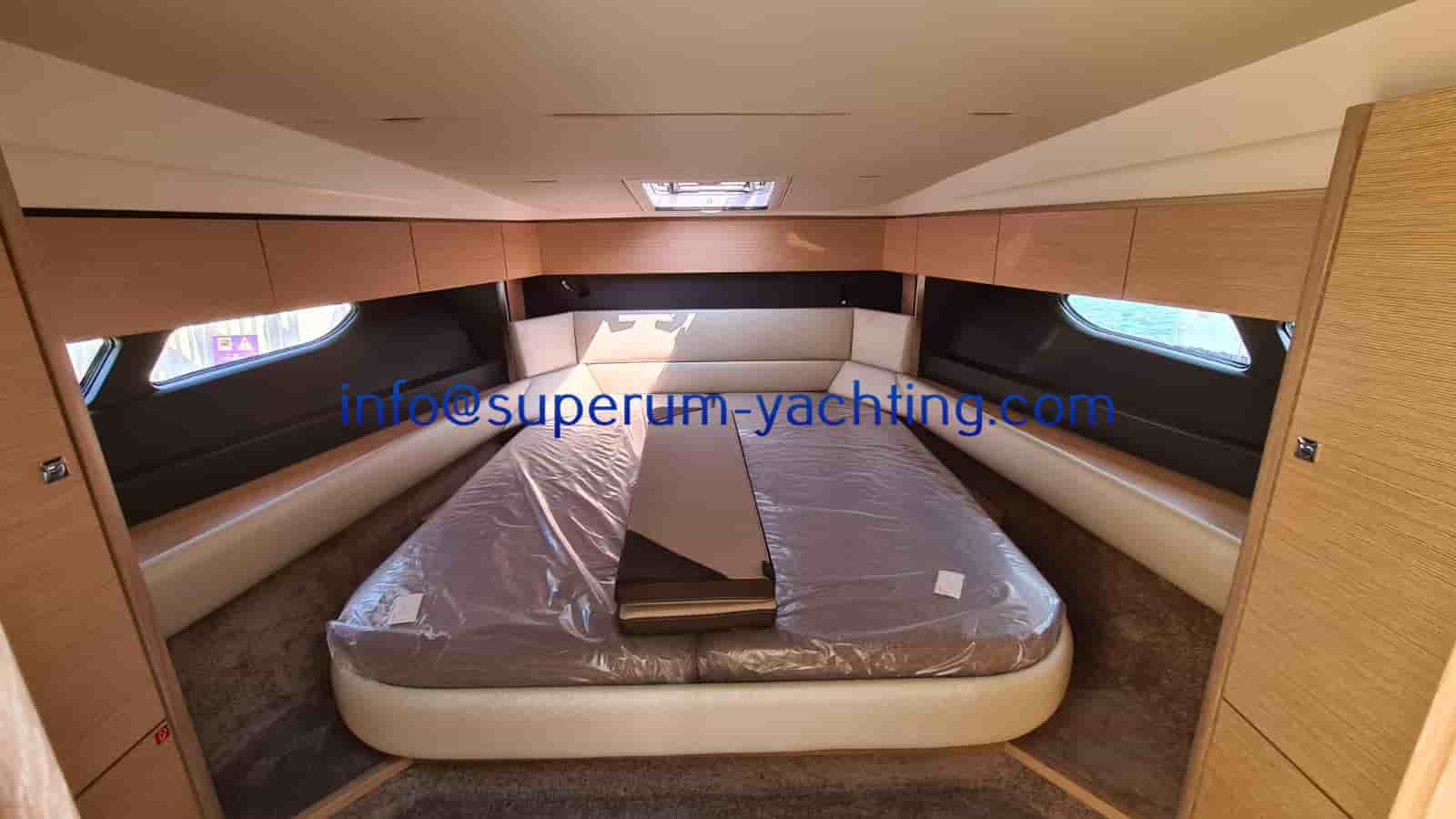 Bavaria R40 Coupe - View 15