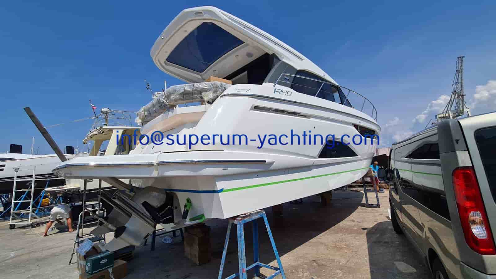 Bavaria R40 Coupe - View 8