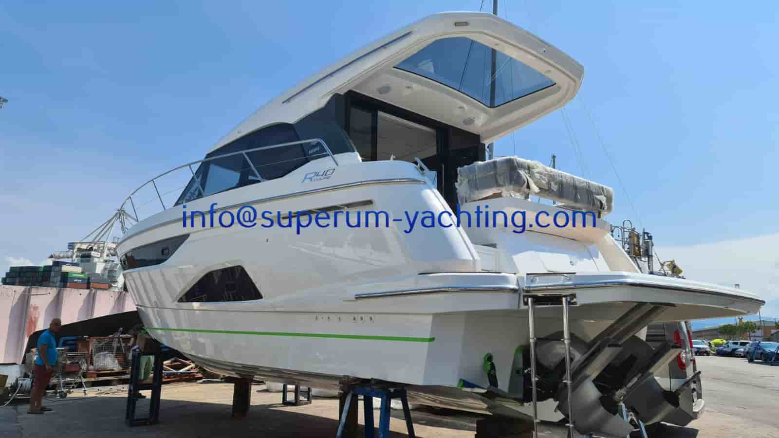 Bavaria R40 Coupe - View 9