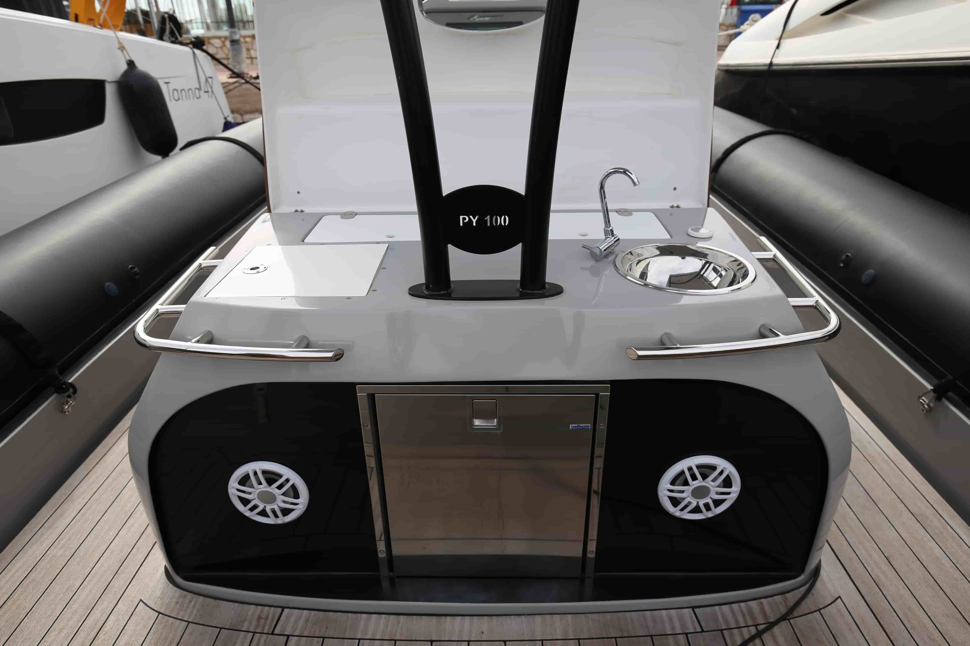 Hotel California - View 16