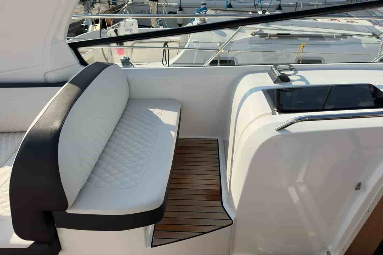 2023 Bavaria S30 Open - View 10