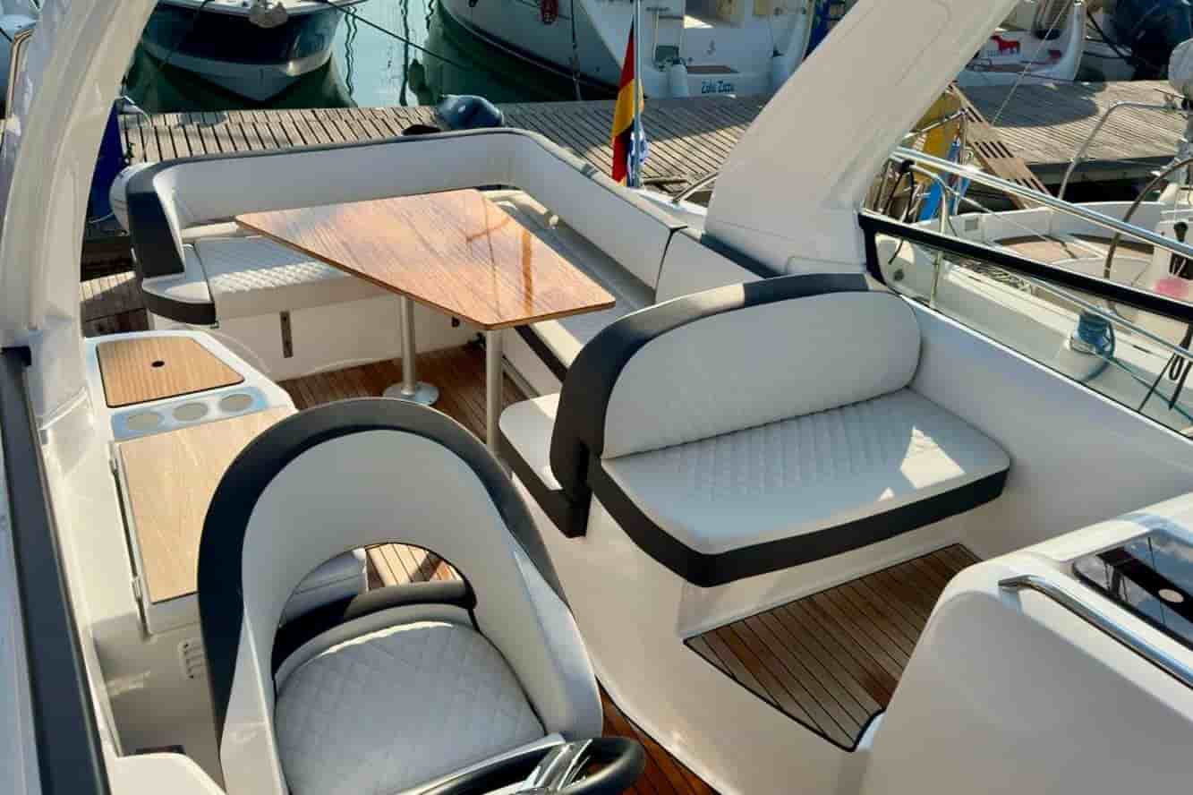 2023 Bavaria S30 Open - View 13