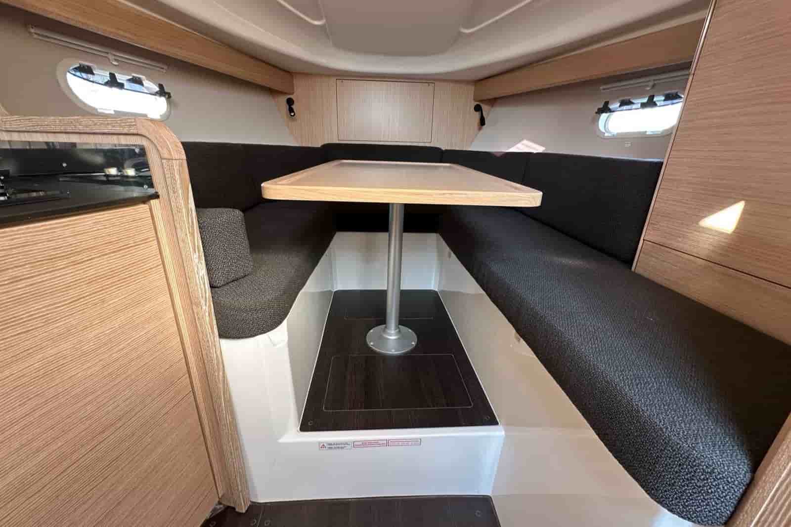 2023 Bavaria S30 Open - View 17