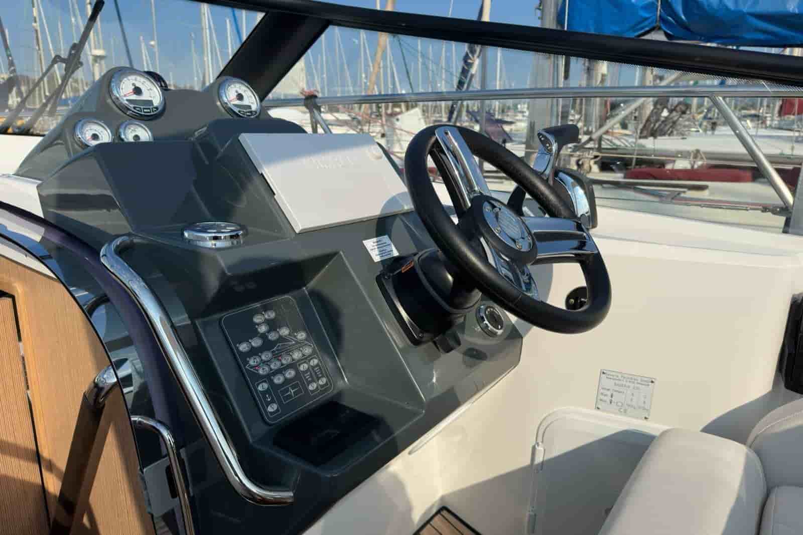 2023 Bavaria S30 Open - View 8