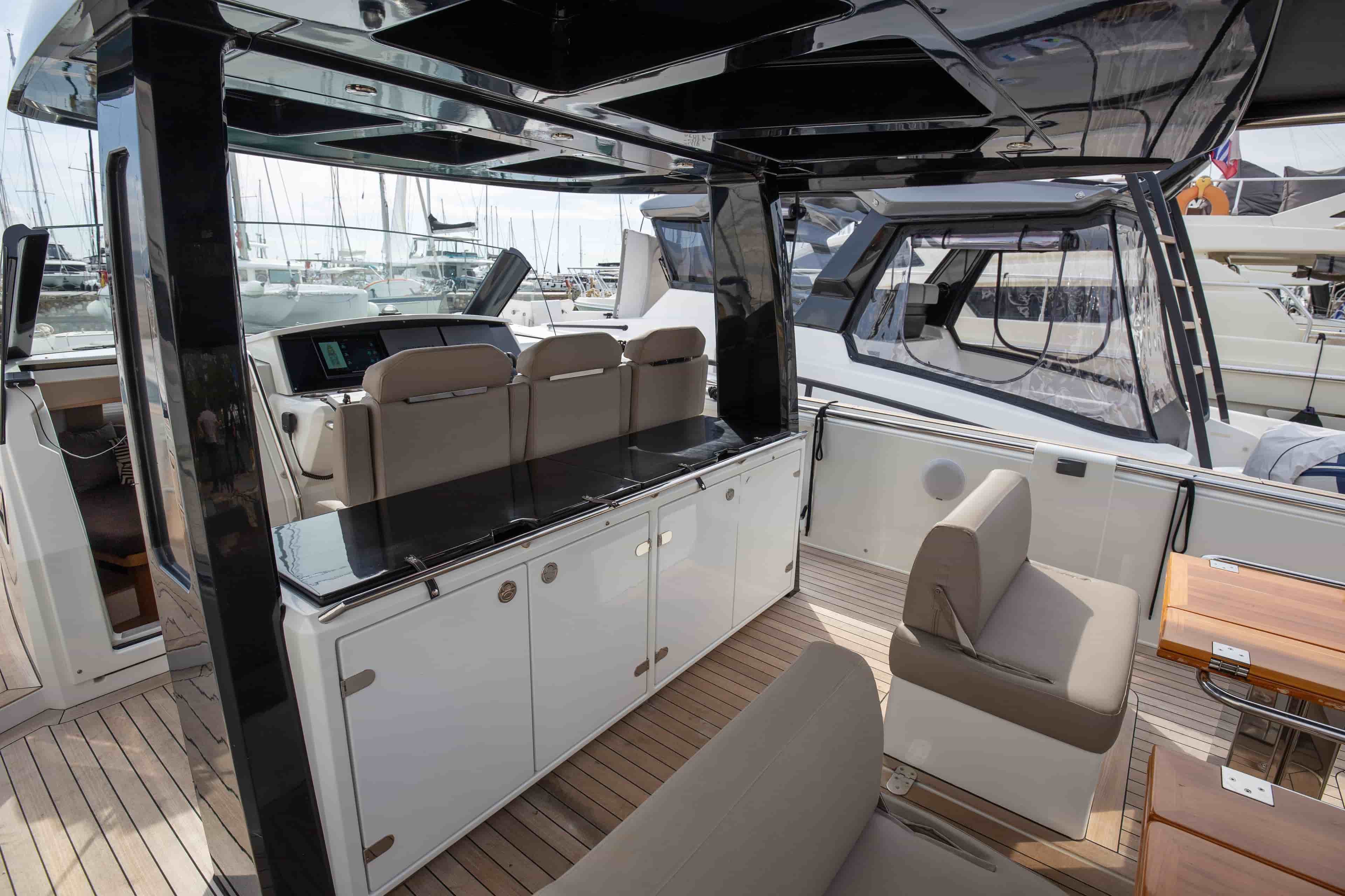 2019 Fjord 44 Open - View 14
