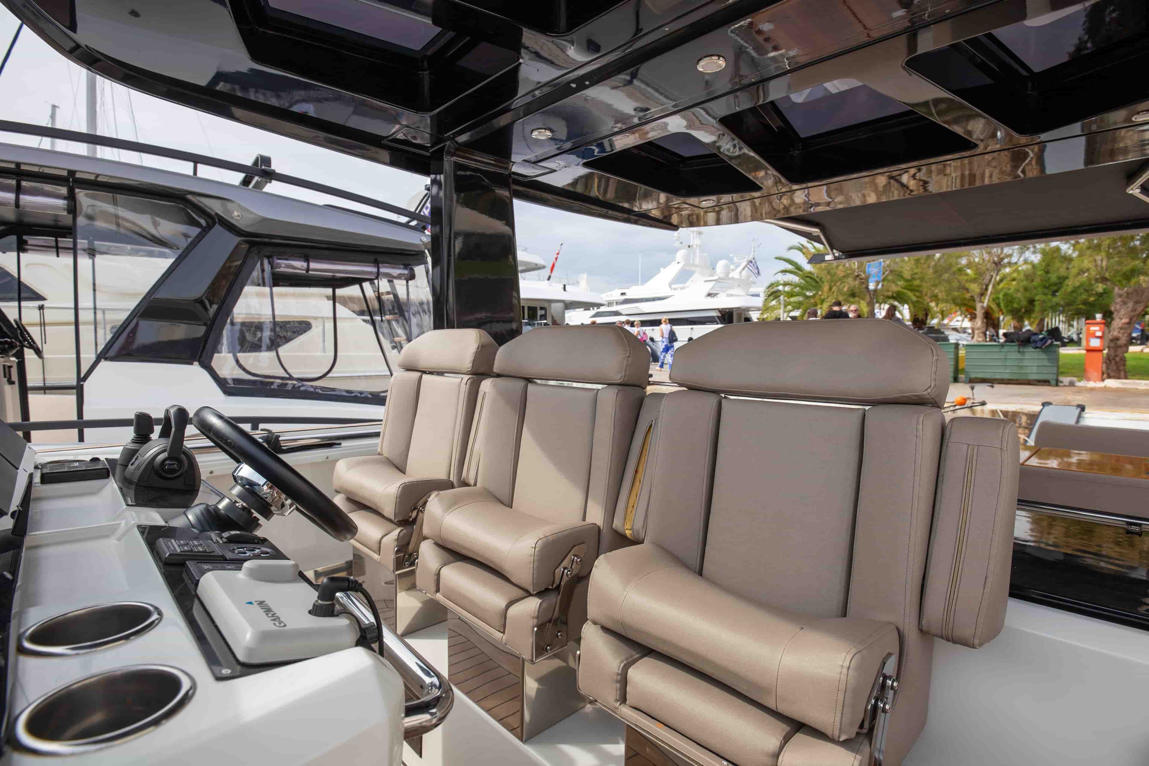 2019 Fjord 44 Open - View 17