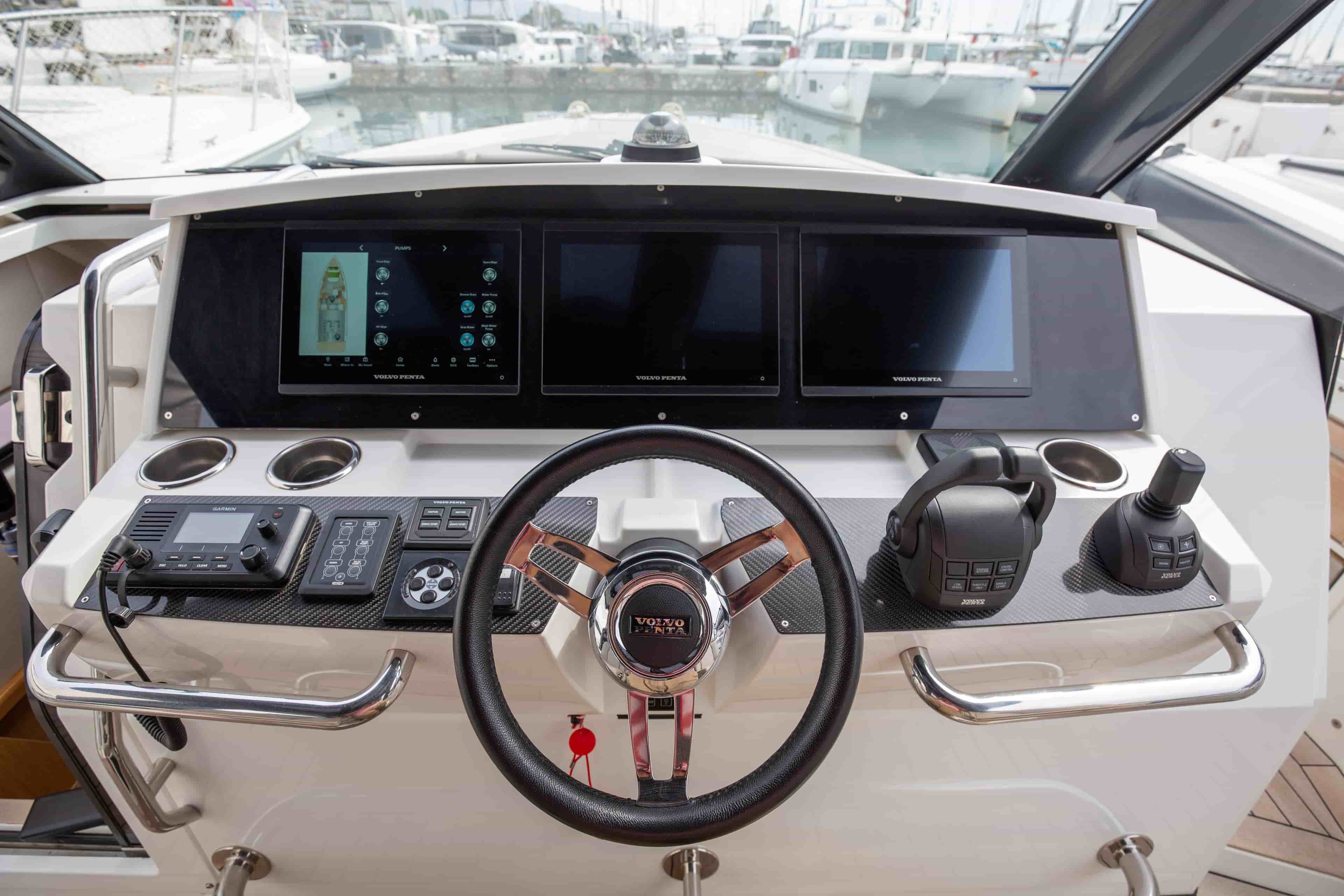 2019 Fjord 44 Open - View 18