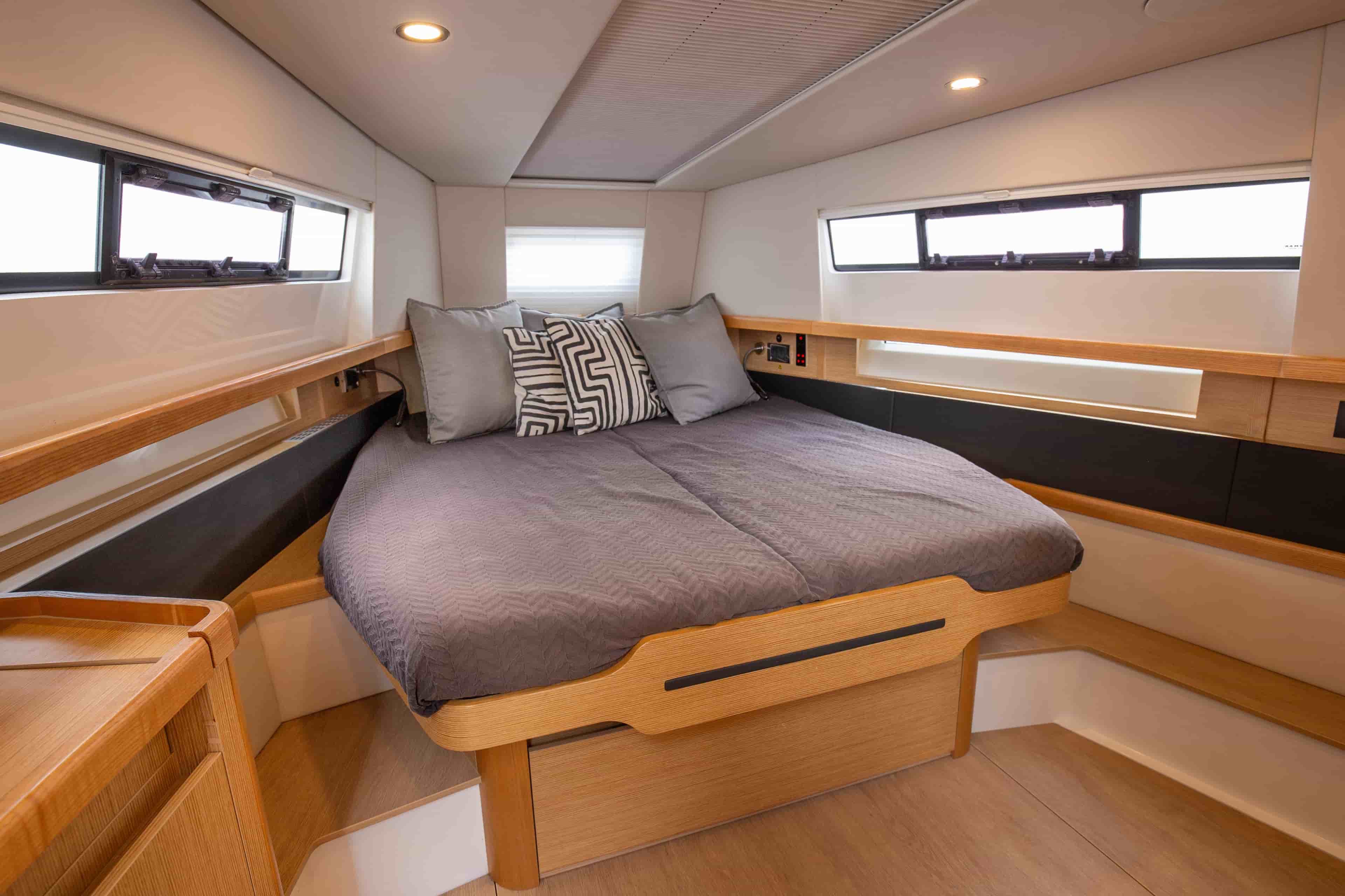 2019 Fjord 44 Open - View 27