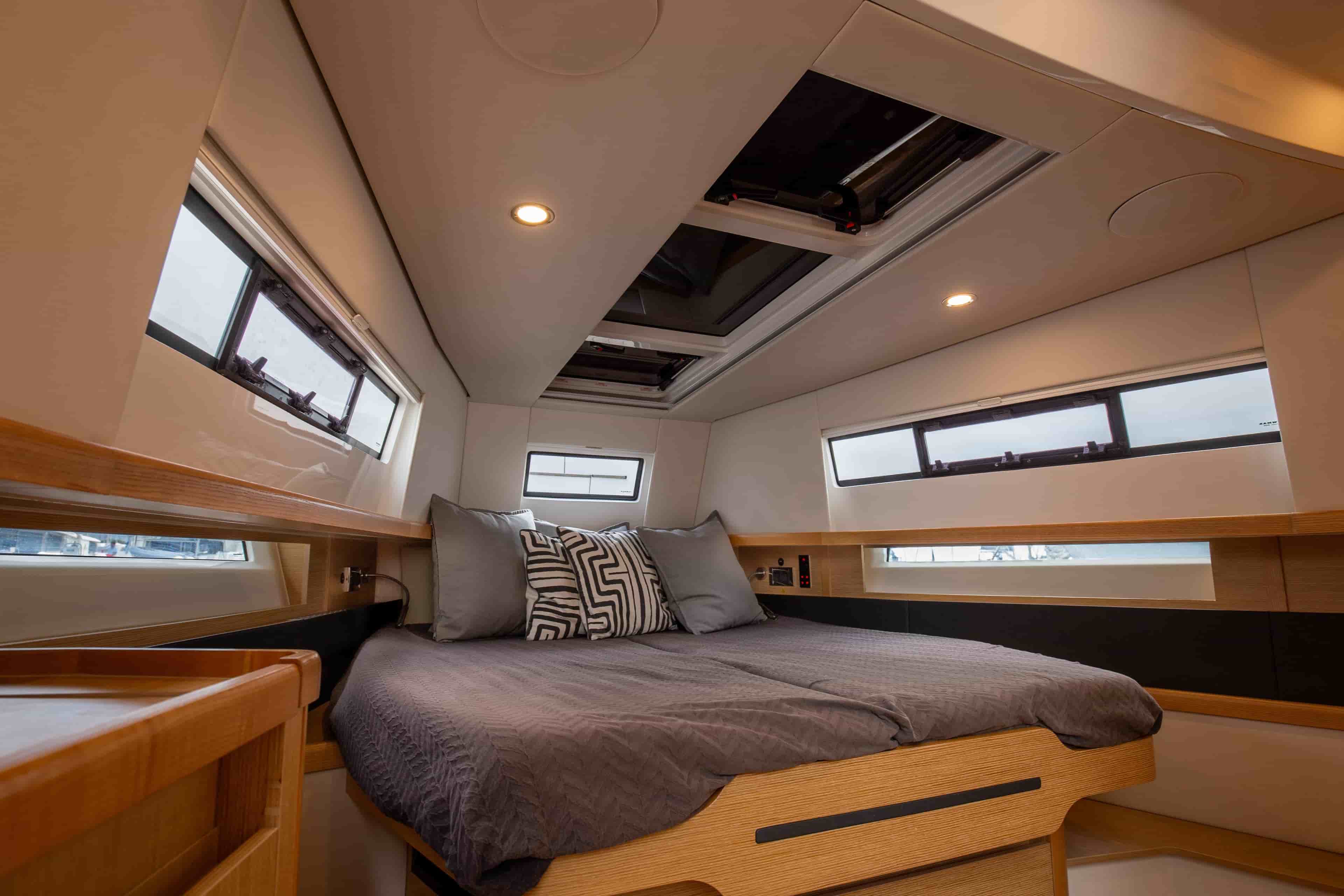 2019 Fjord 44 Open - View 28