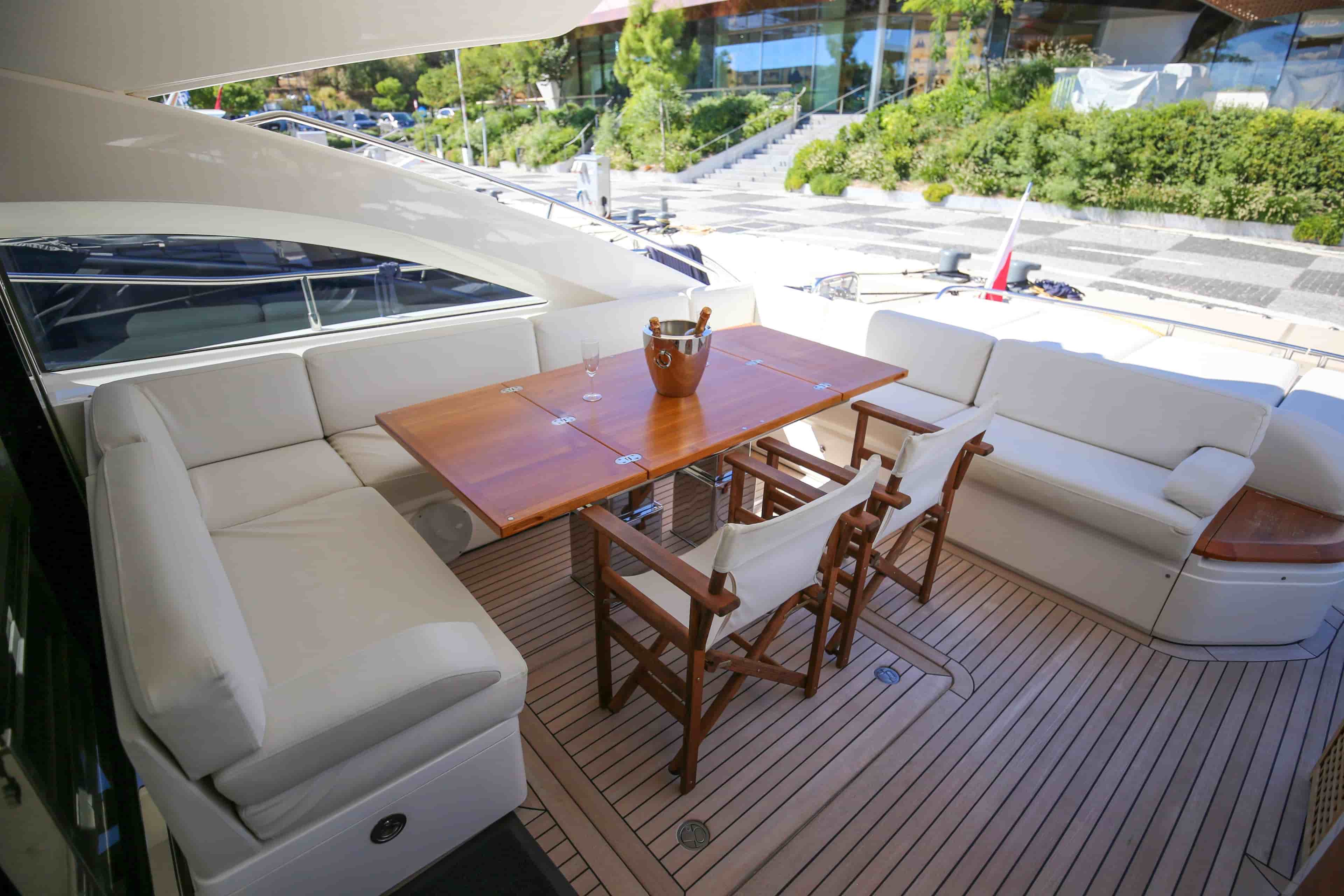 2013 Princess V72 - View 11