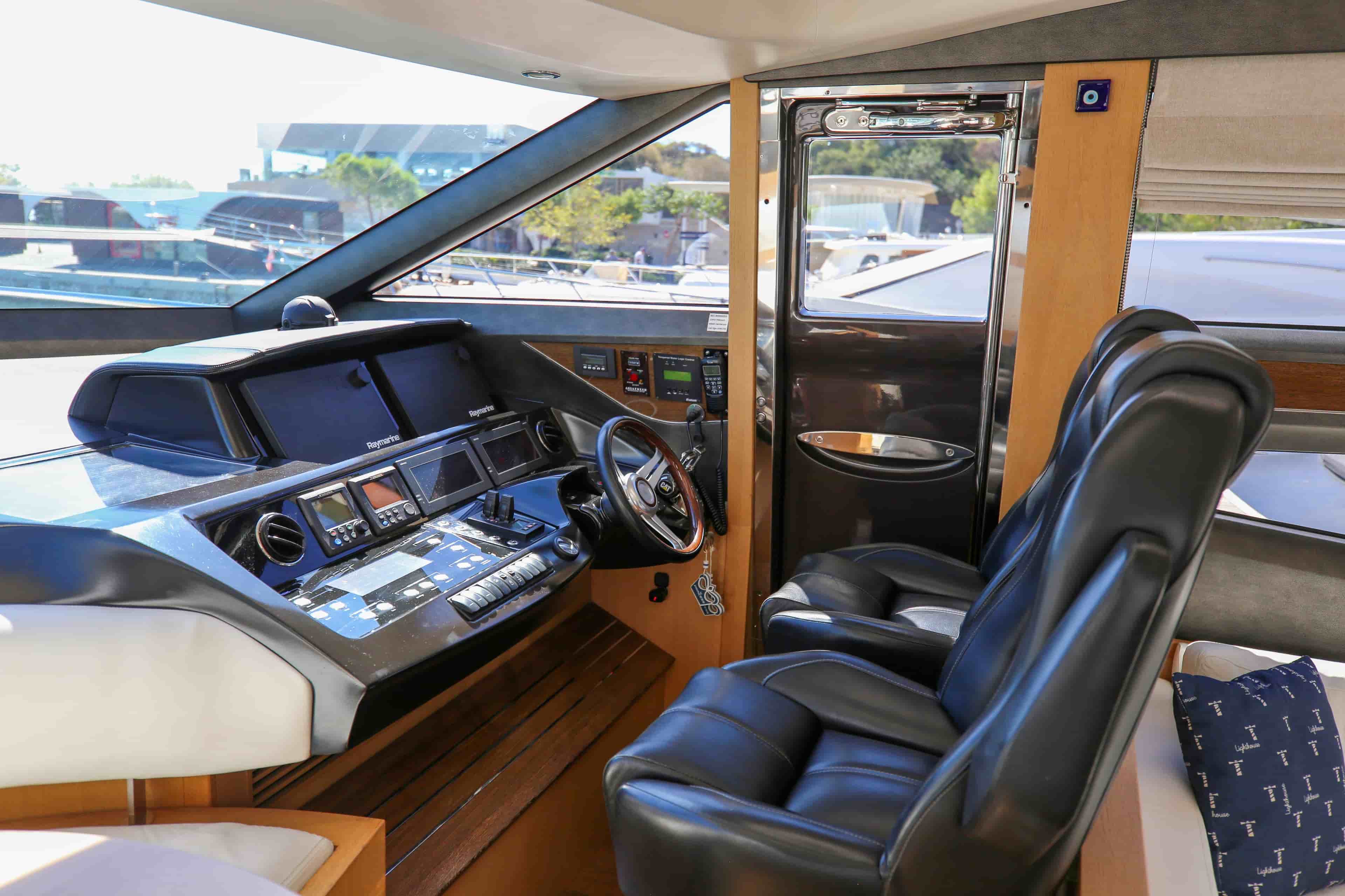2013 Princess V72 - View 15