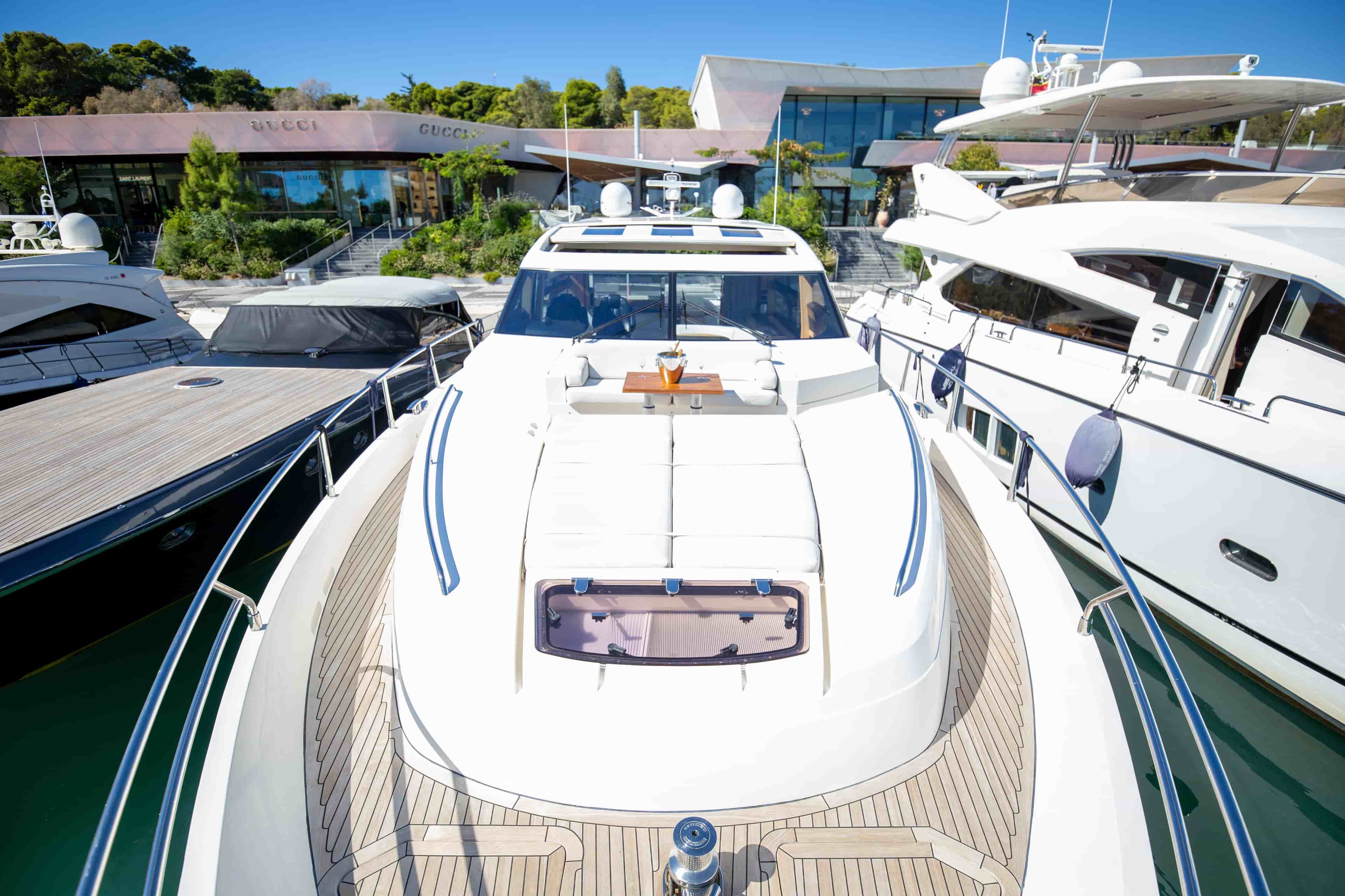 2013 Princess V72 - View 5