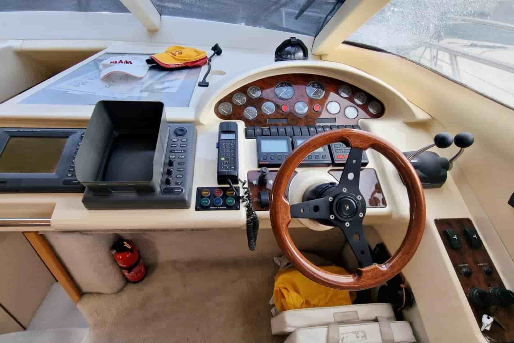 1998 Princess 56 - View 16