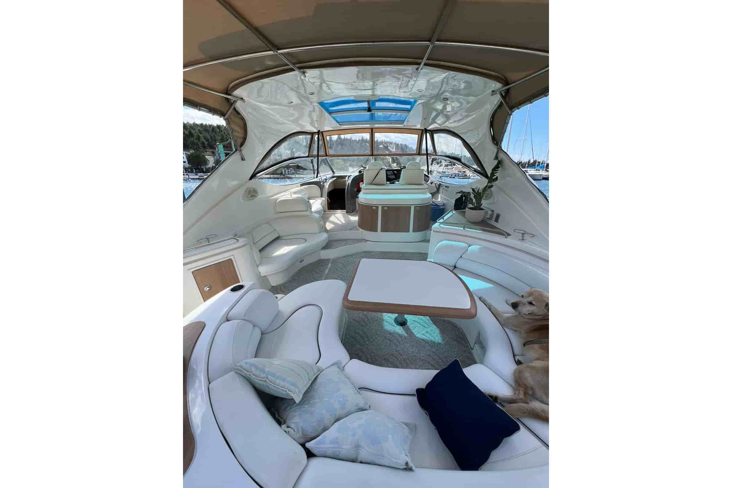 2007 Cruisers Yachts 560 Express - View 7