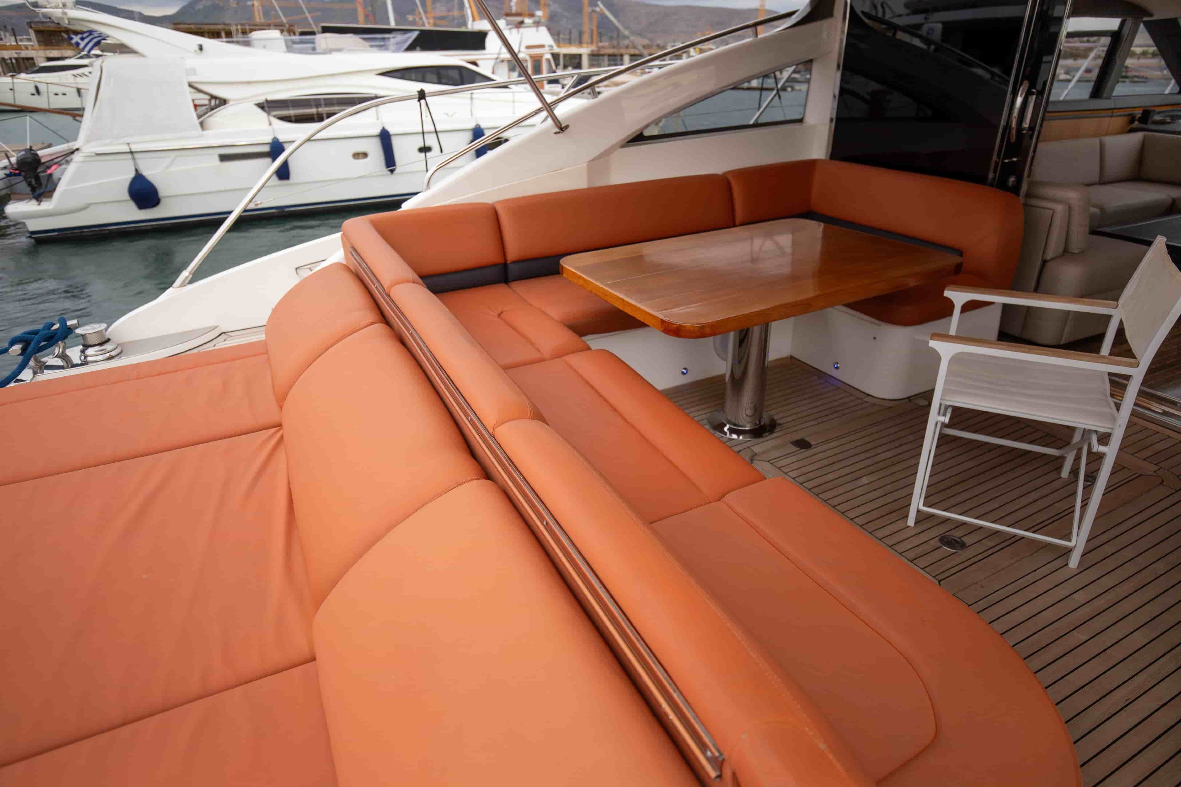 2011 Princess V62 - View 10
