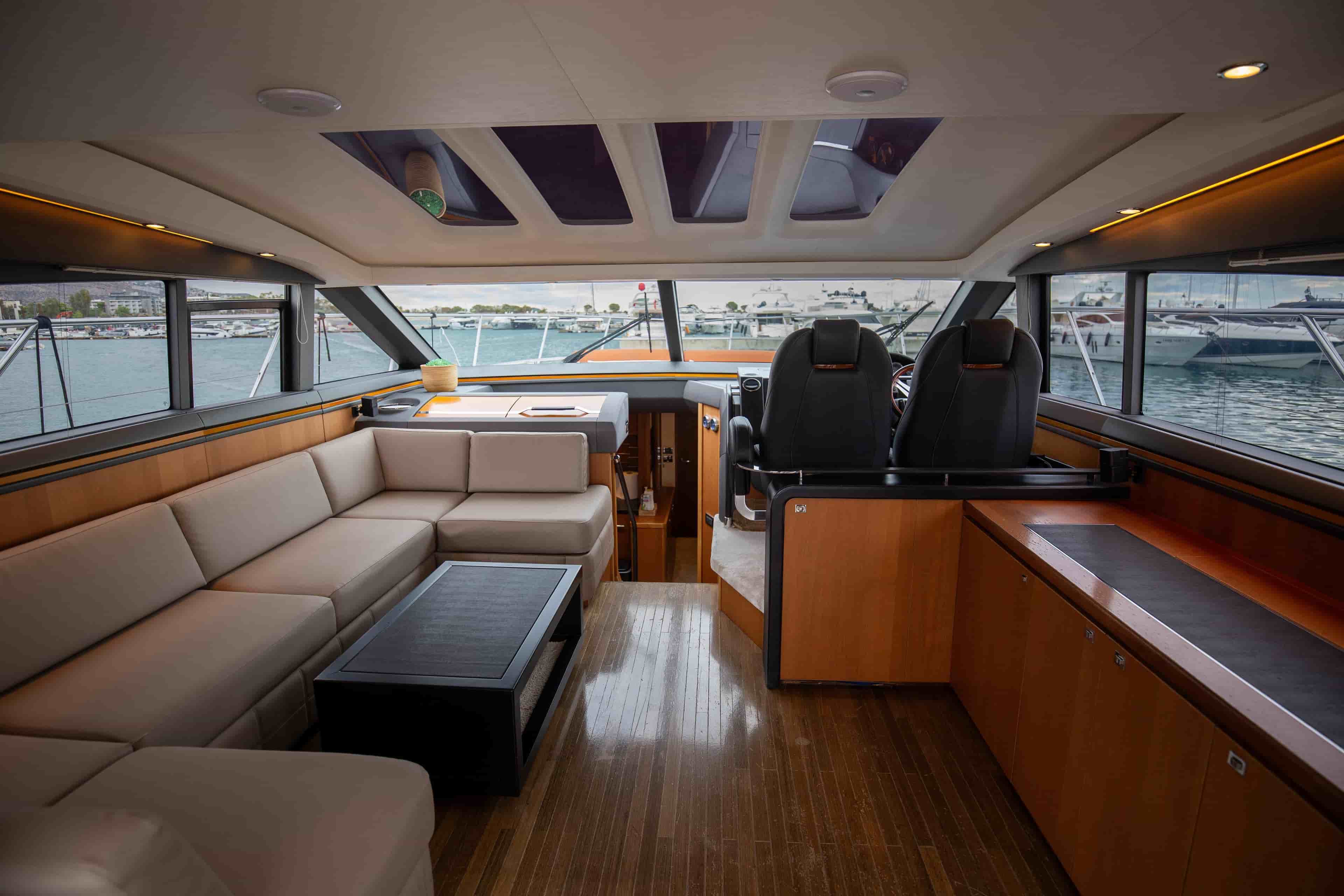 2011 Princess V62 - View 12