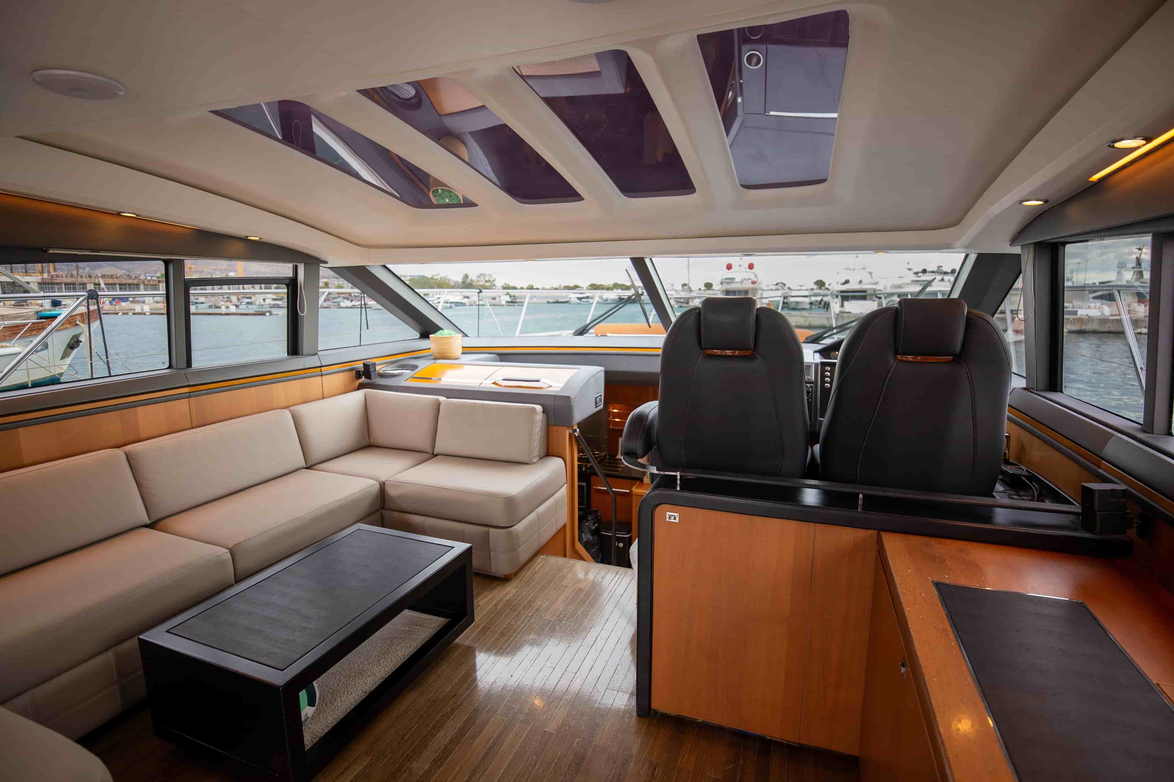 2011 Princess V62 - View 15