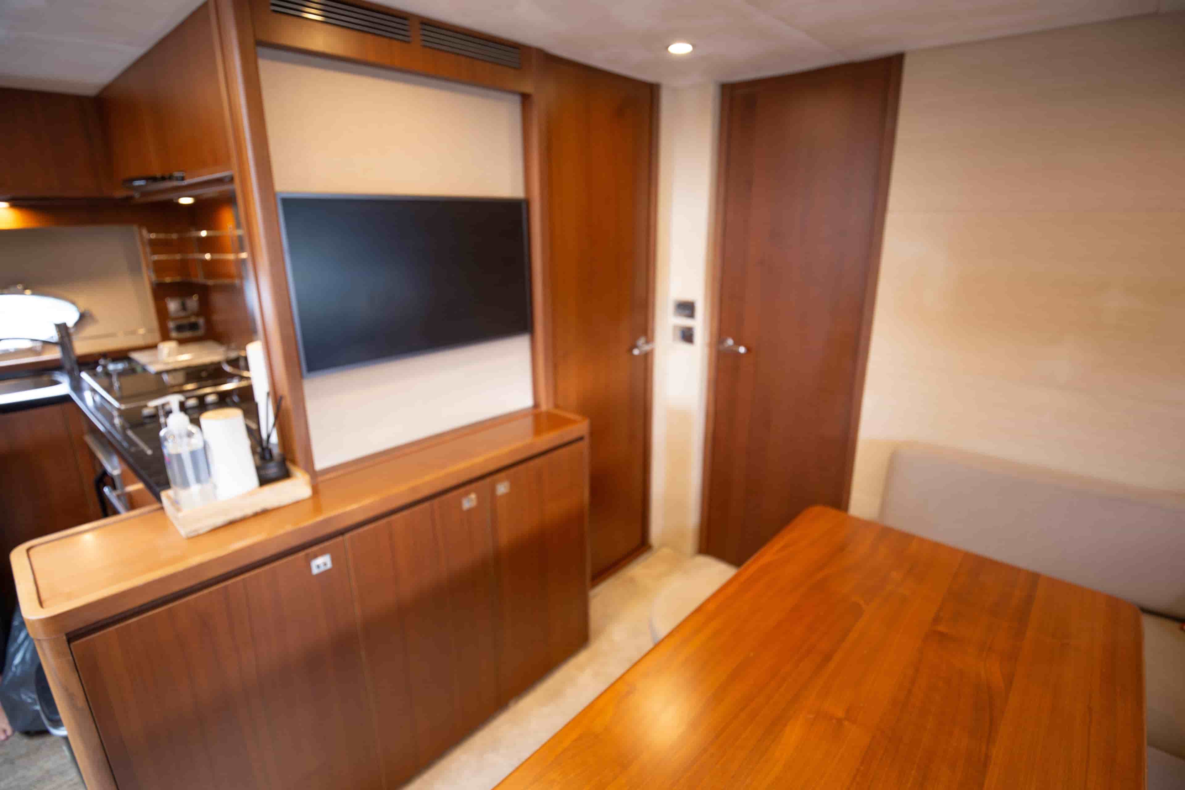 2011 Princess V62 - View 26