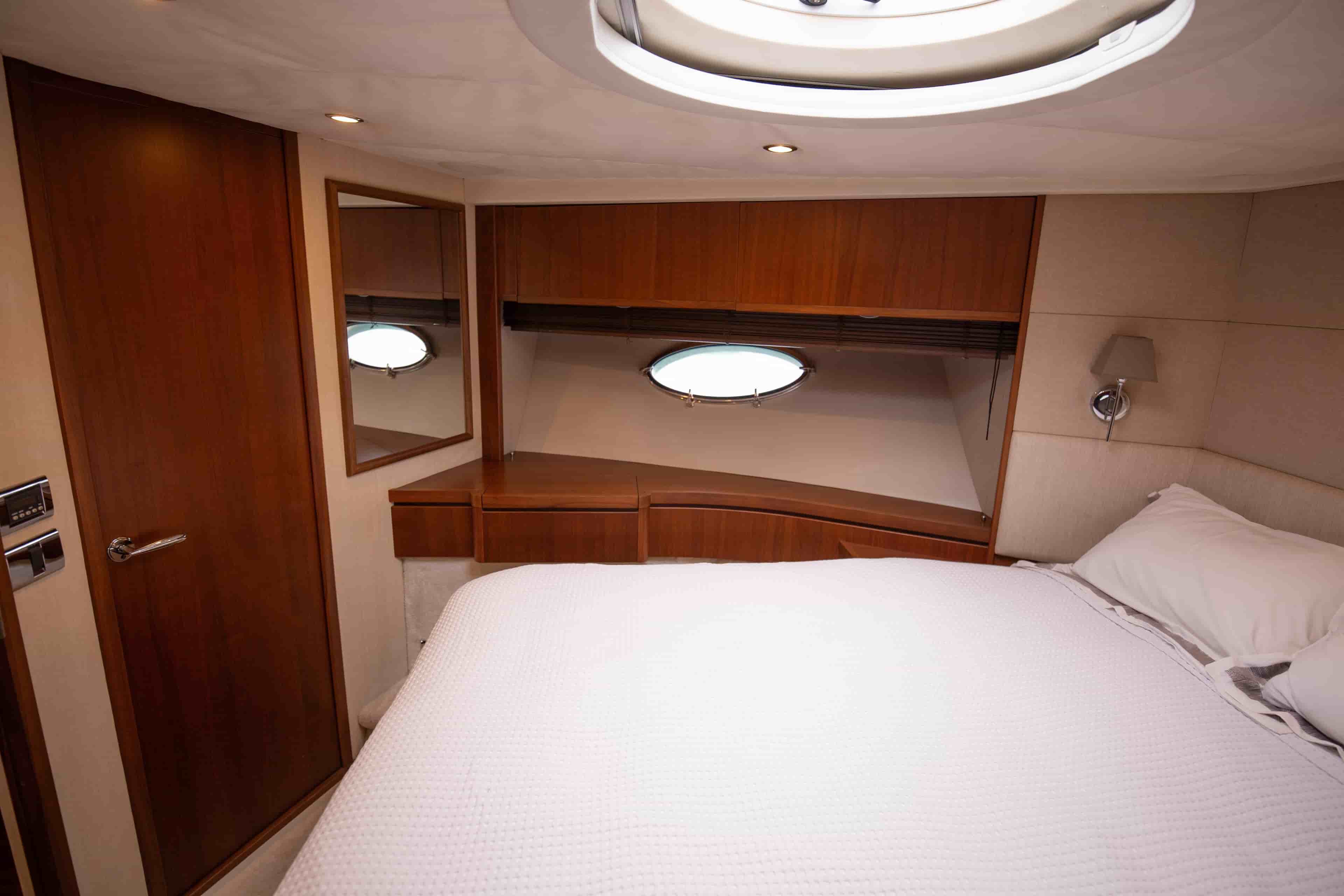 2011 Princess V62 - View 30