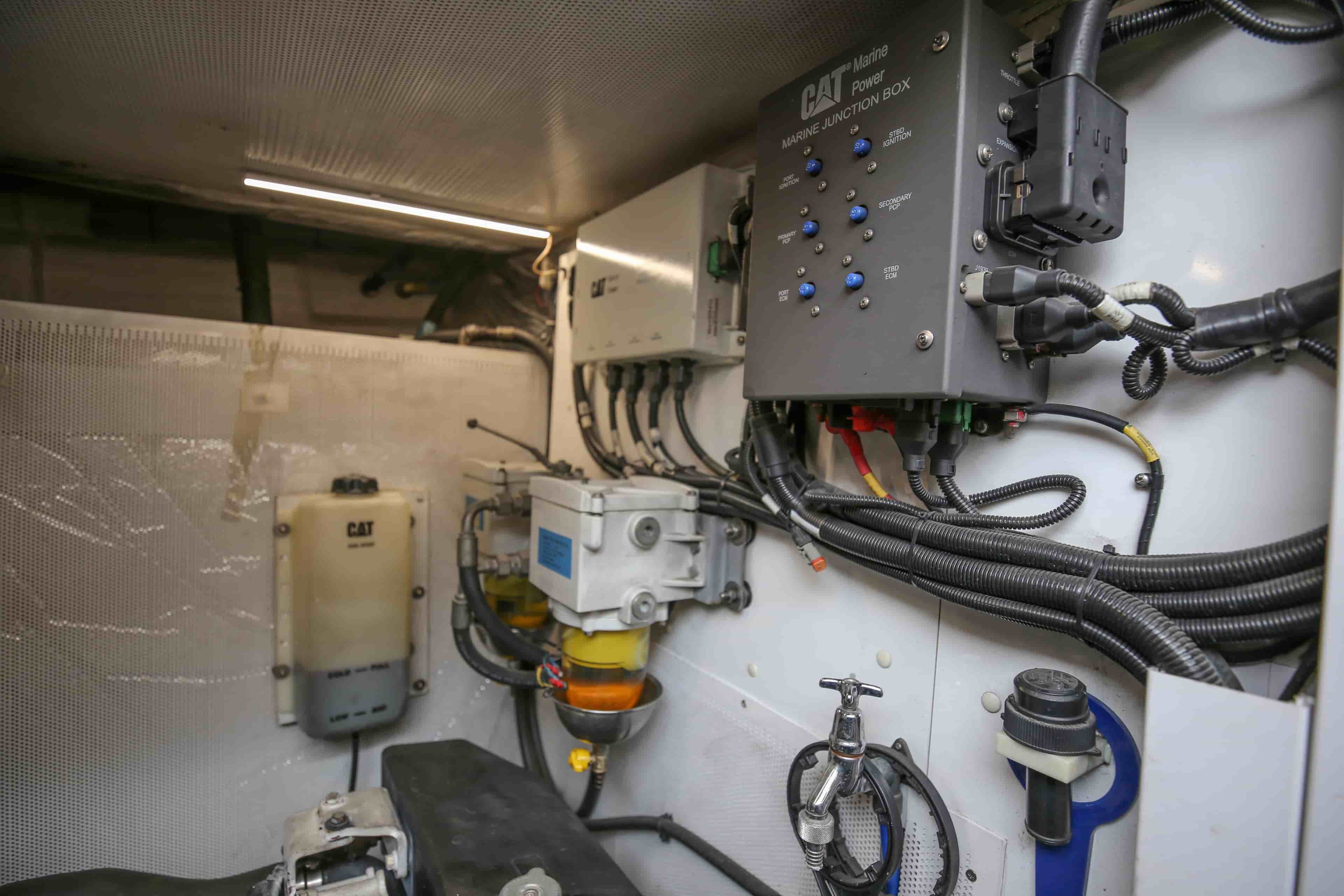 2011 Princess V62 - View 36