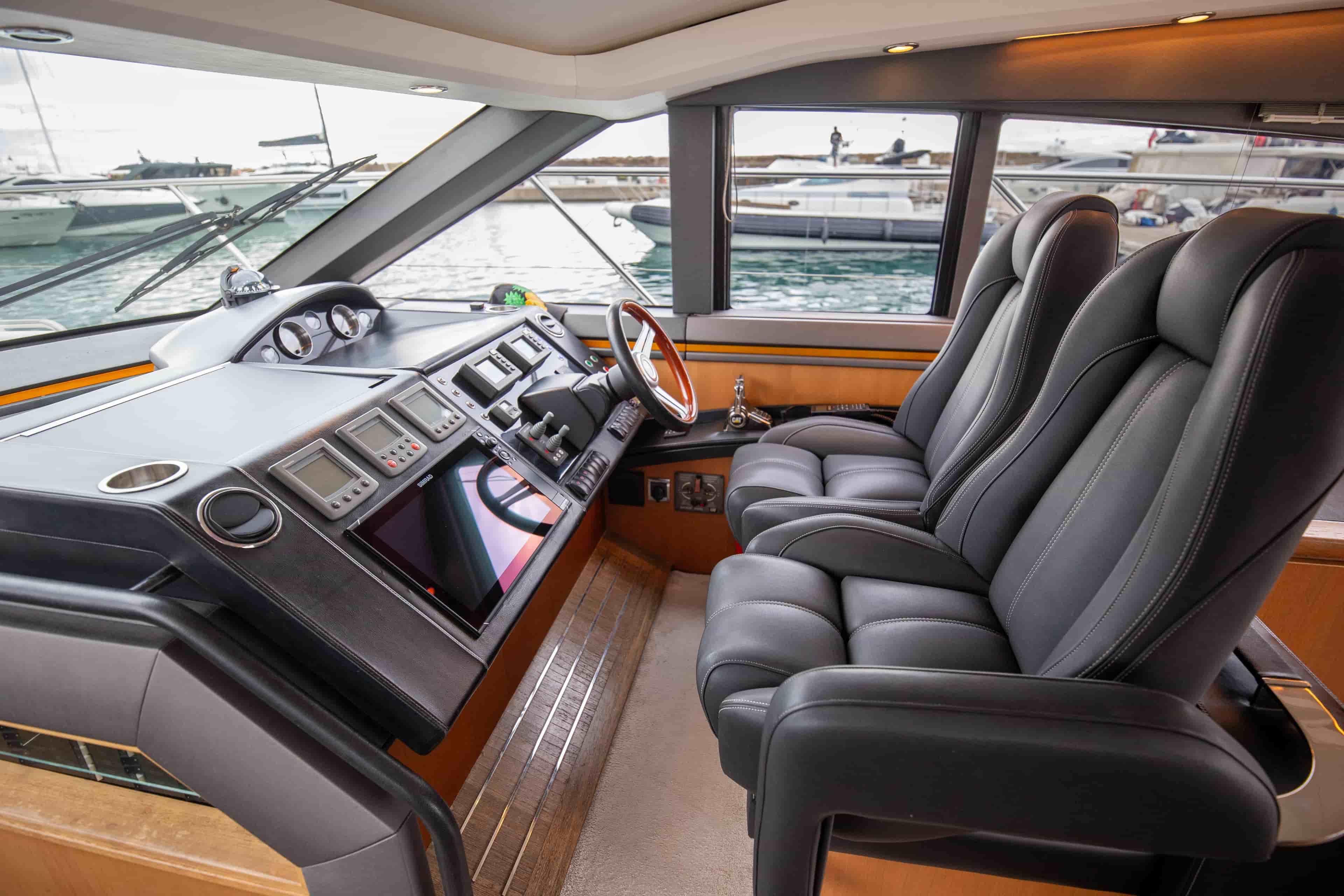 2011 Princess V62 - View 5