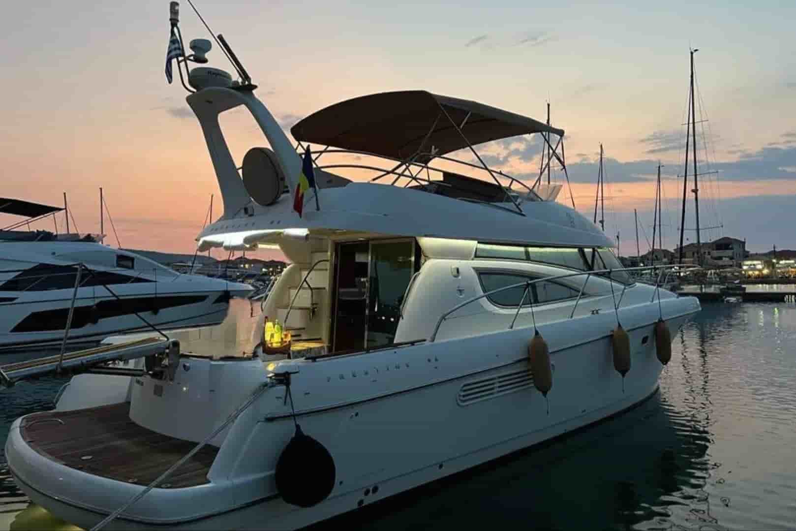 2005 Jeanneau Prestige 46 - View 1