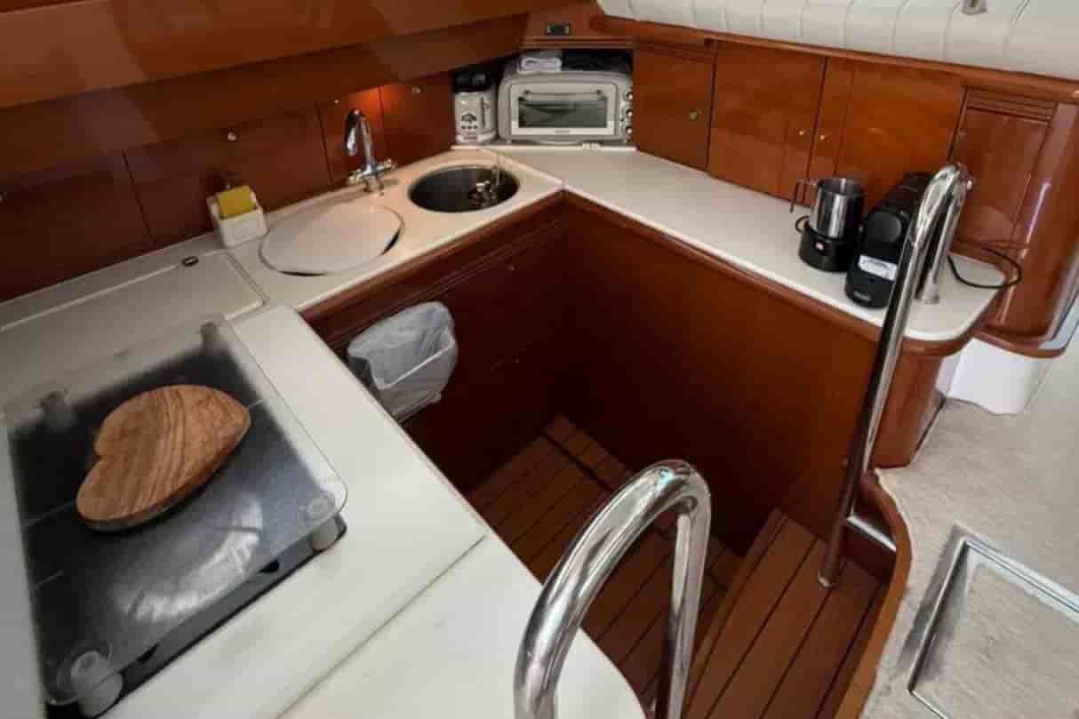 2005 Jeanneau Prestige 46 - View 15