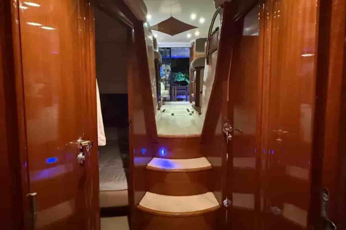 2005 Jeanneau Prestige 46 - View 17