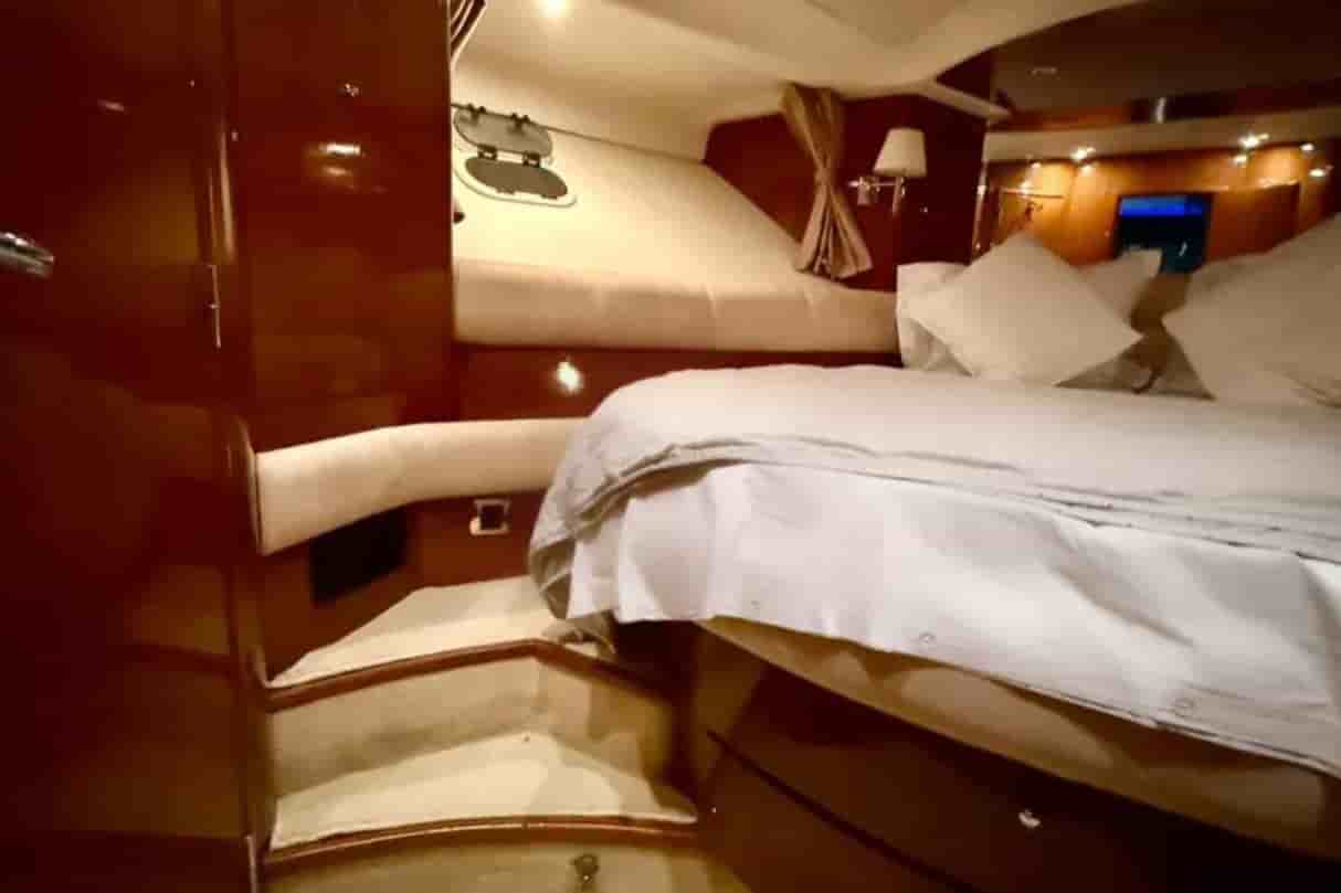 2005 Jeanneau Prestige 46 - View 19