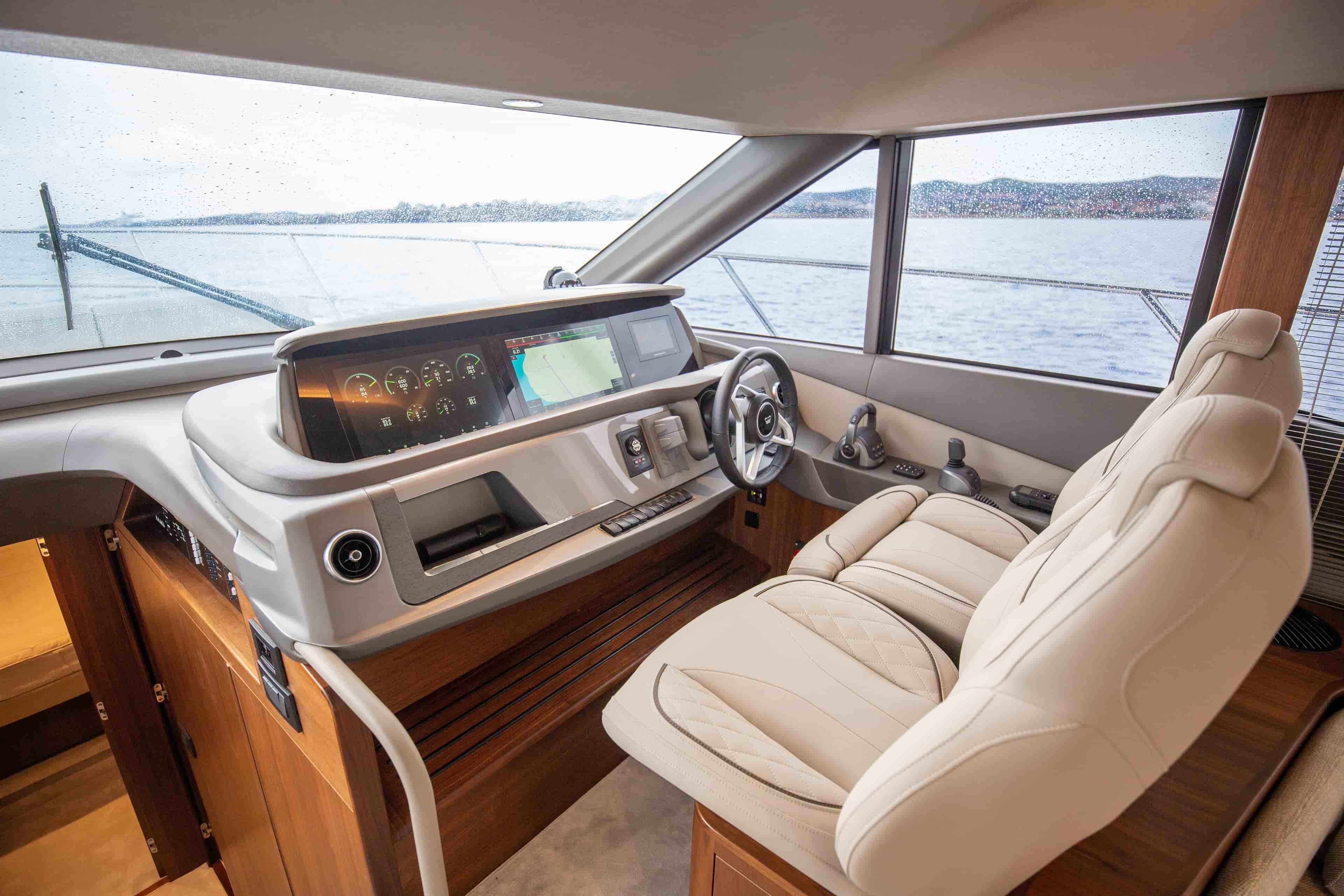 2025 Princess F55 - View 24