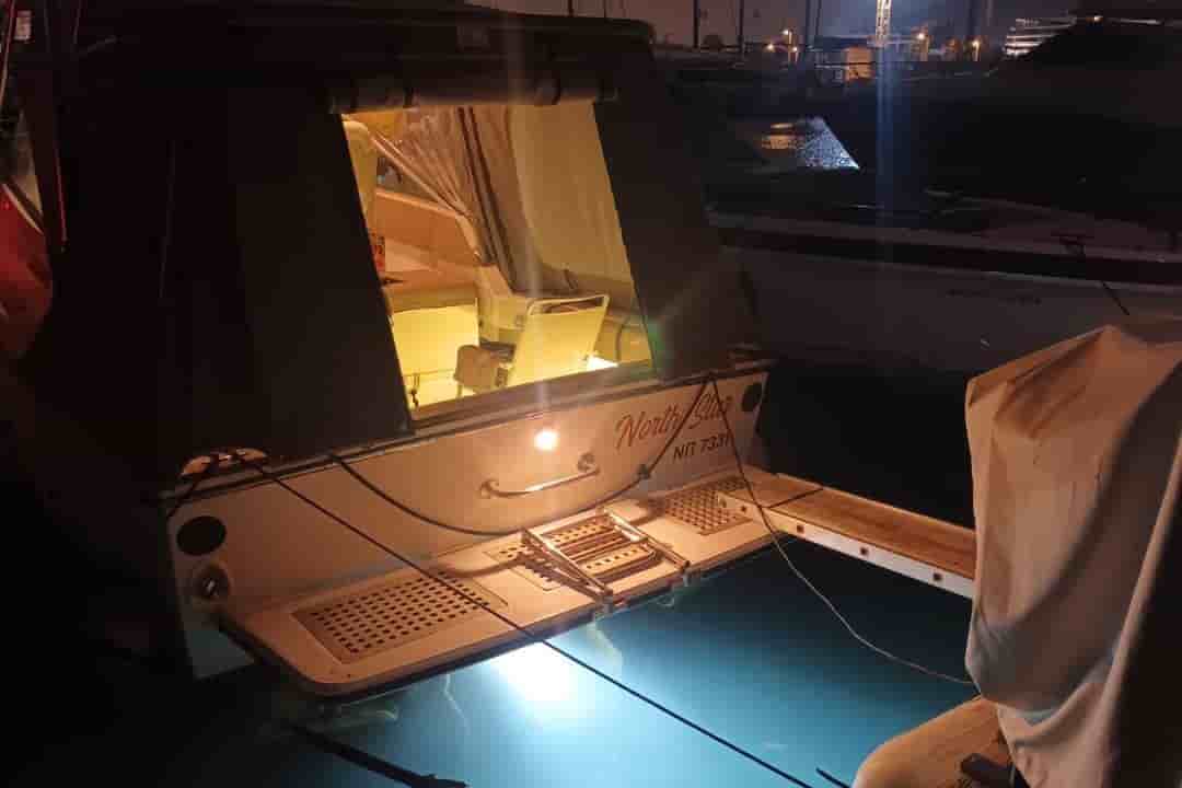 1997 Custom Lambro boats Bluewater 27 - View 12