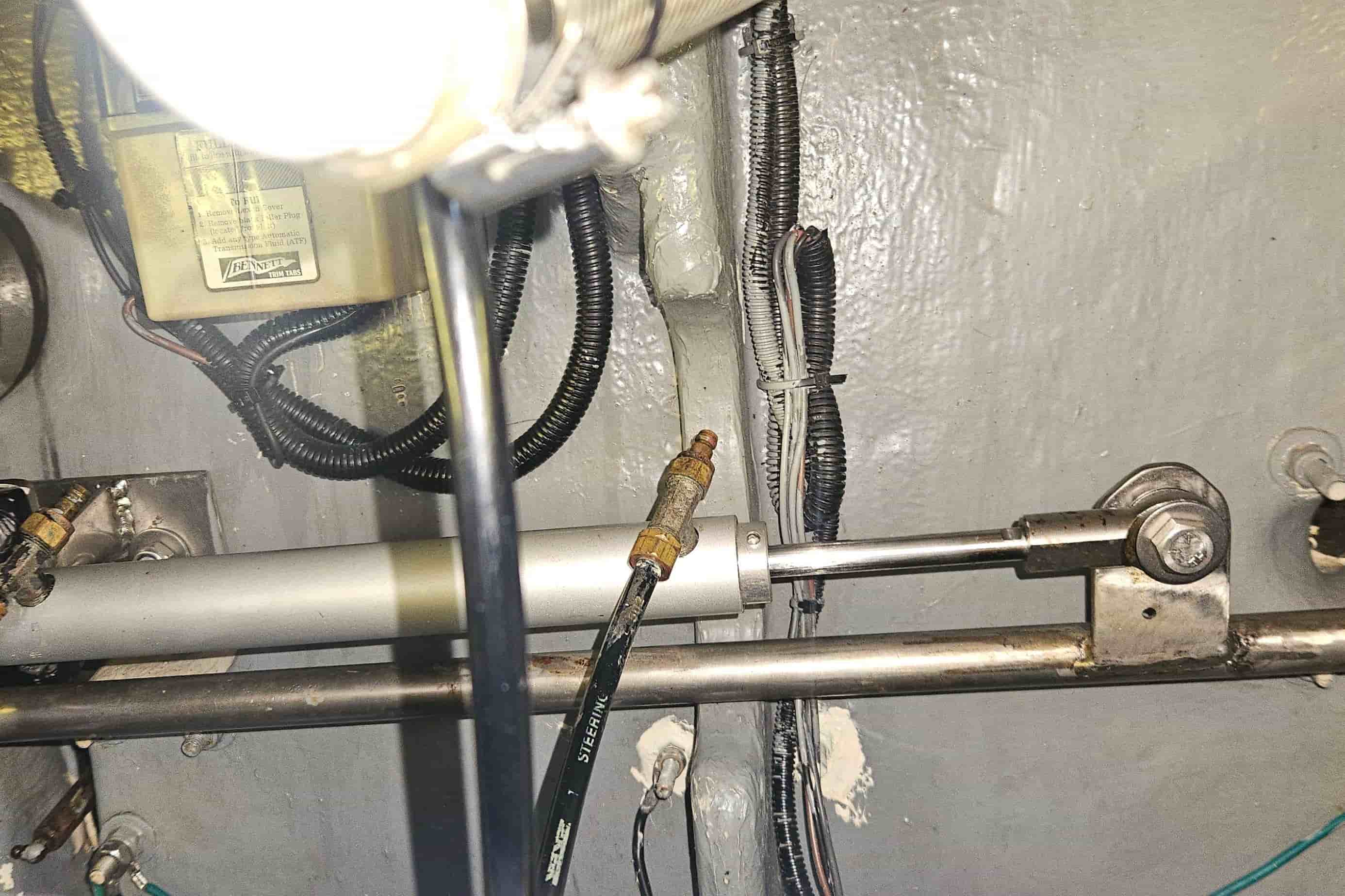 1997 Custom Lambro boats Bluewater 27 - View 20