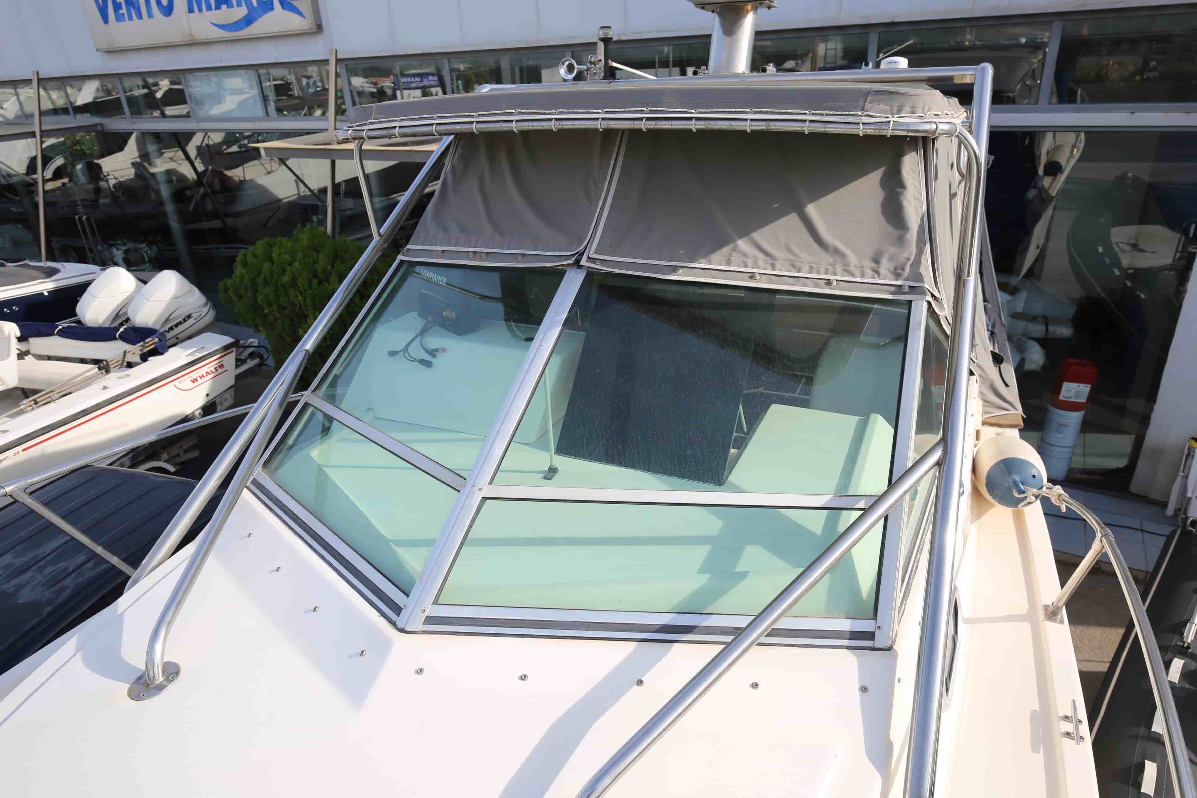 1997 Custom Lambro boats Bluewater 27 - View 5