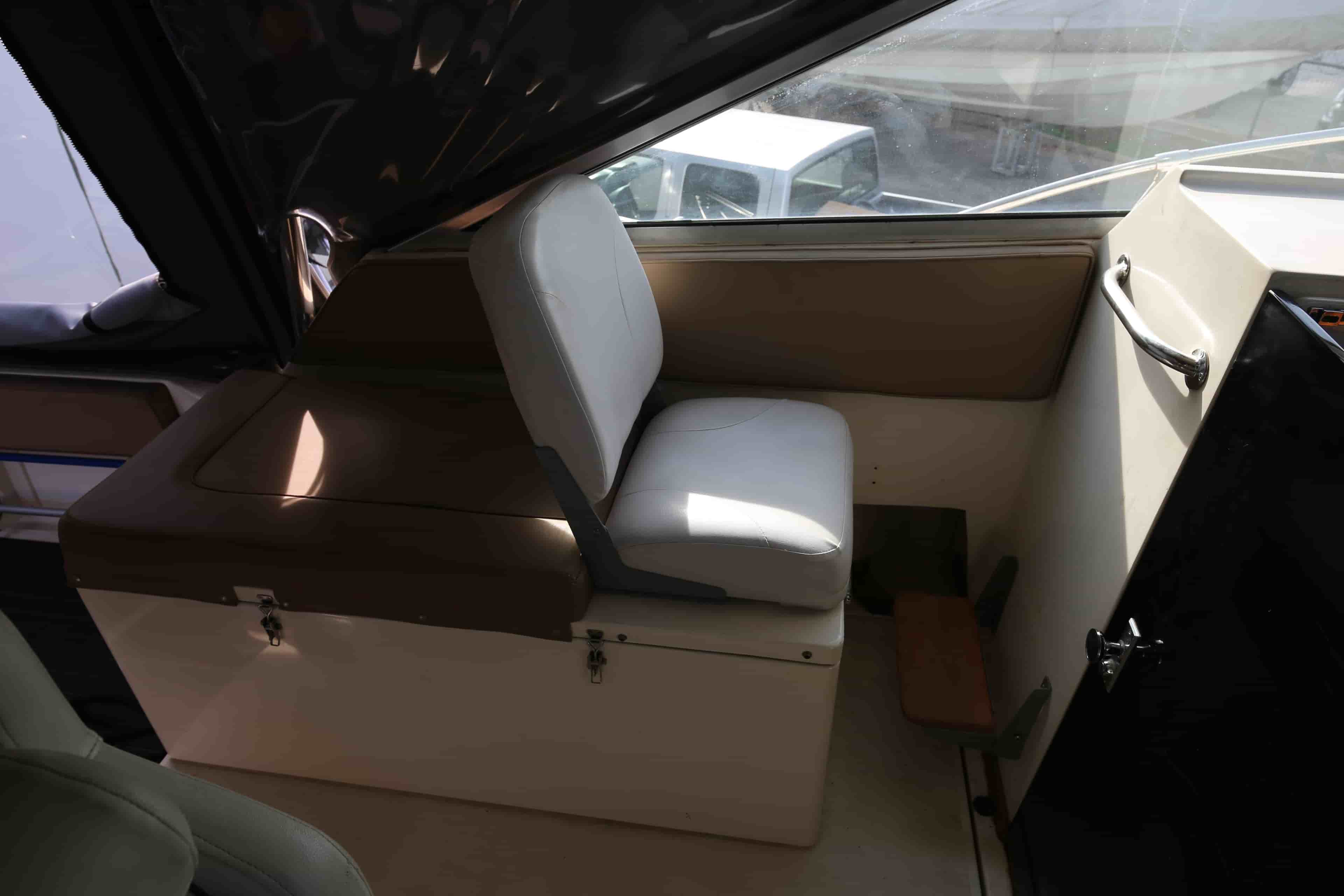 1997 Custom Lambro boats Bluewater 27 - View 7