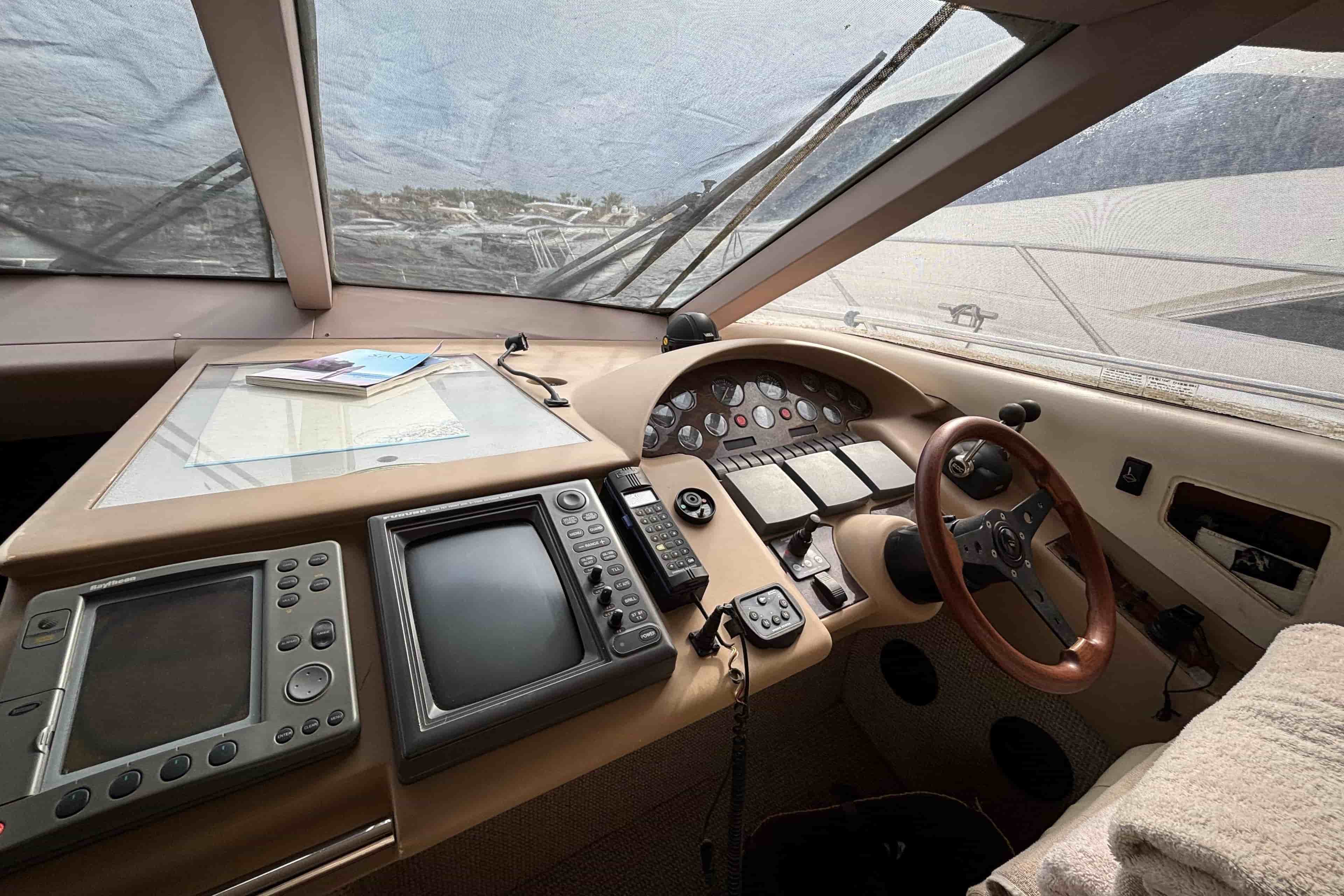 2000 Princess 56 - View 17