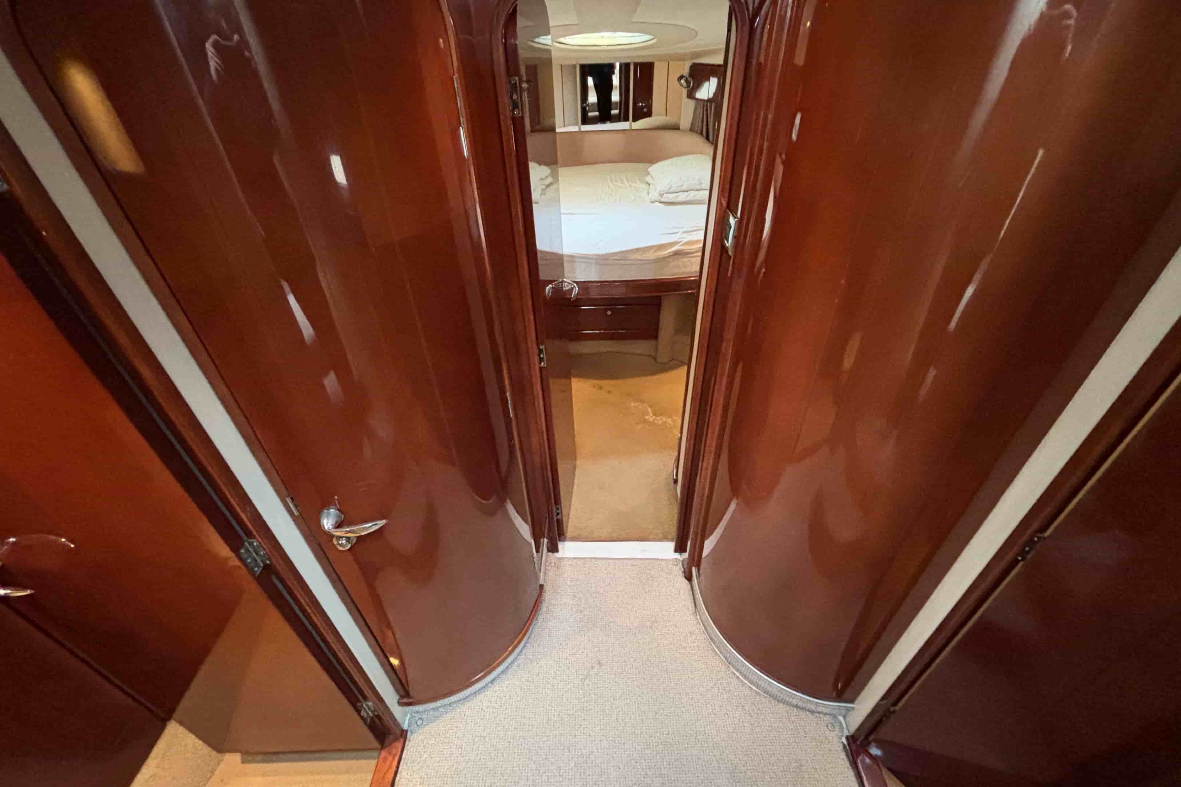 2000 Princess 56 - View 18